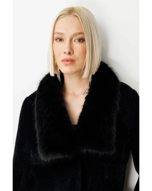 Ekol Yakası Kürklü Peluş Manto 06027