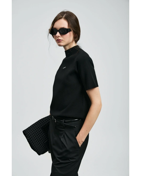 Lufian Jessica Kazak 122090039