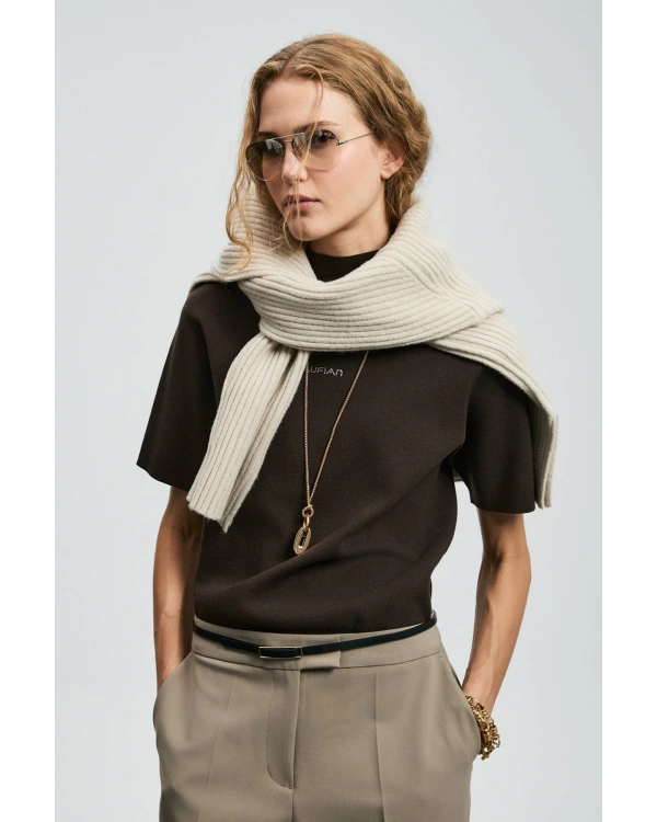 Lufian Jessica Kazak 122090039