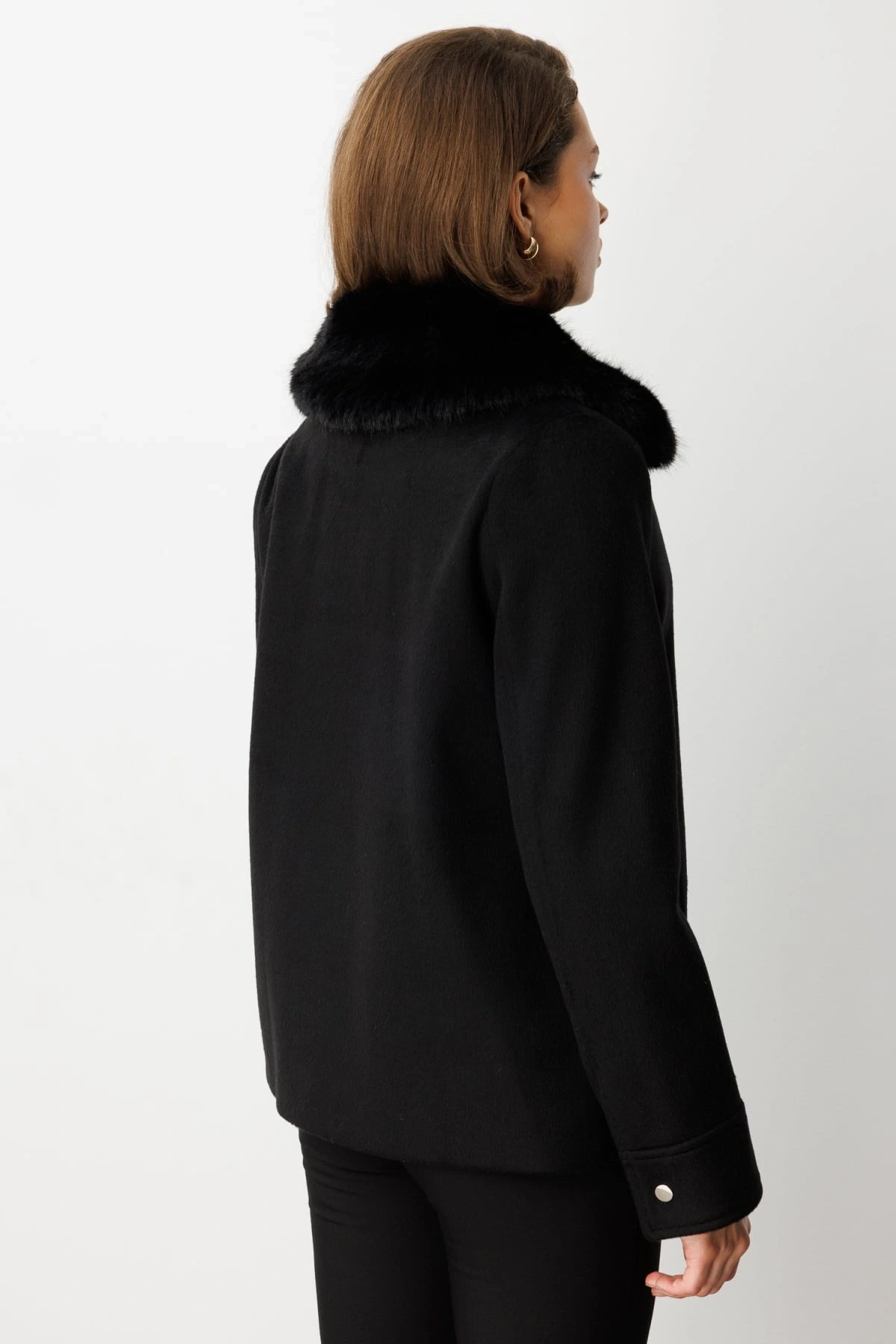 Ekol Kadın Yan Fermuarlı Yakası Peluş Siyah Kadın Manto 06085