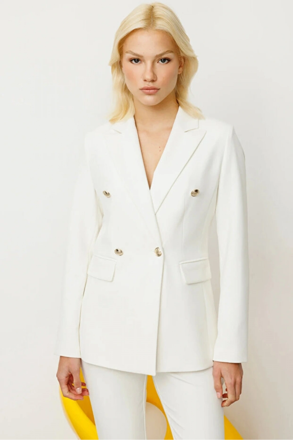 Ekol Kruvaze Yaka Kapak Cepli Kadın Ekru Ceket 04006