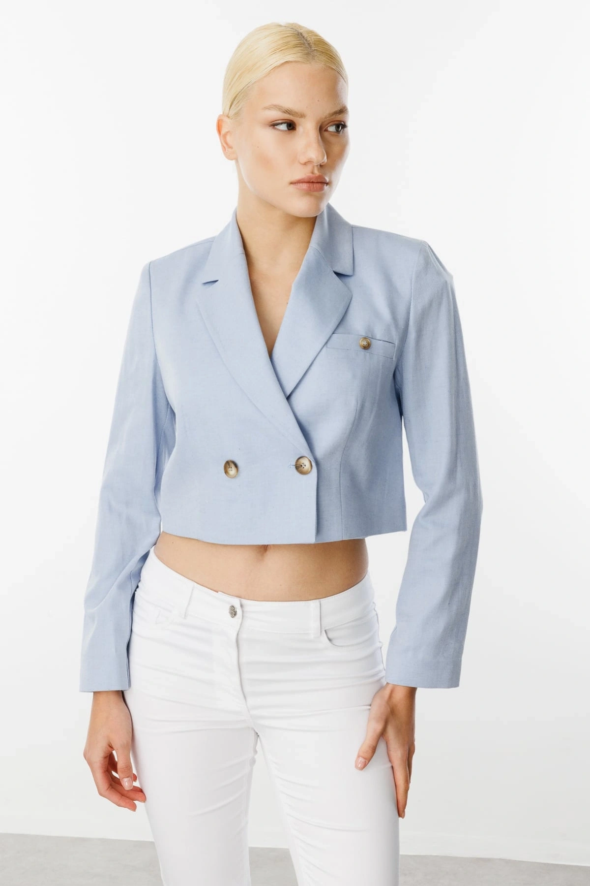 Ekol Kadın Düğmeli Mavi Crop Ceket 04076