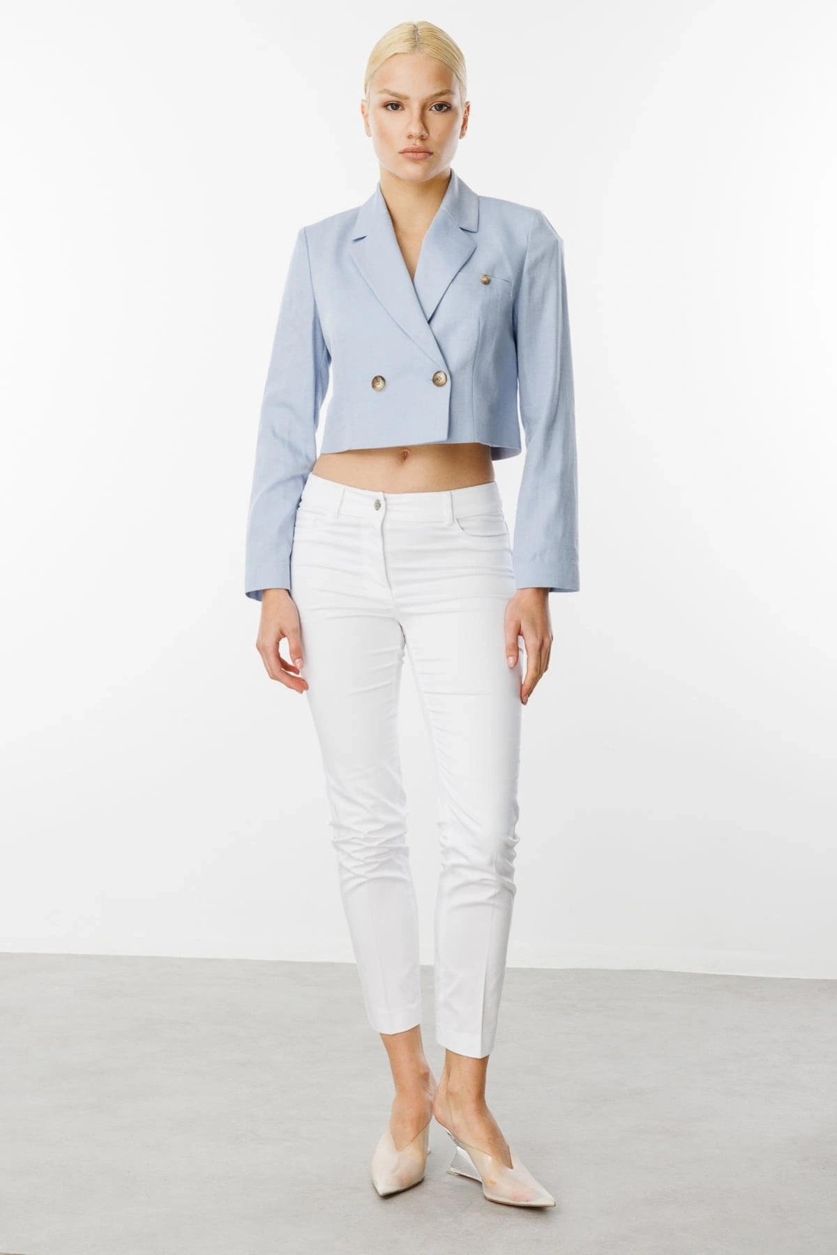 Ekol Kadın Düğmeli Mavi Crop Ceket 04076