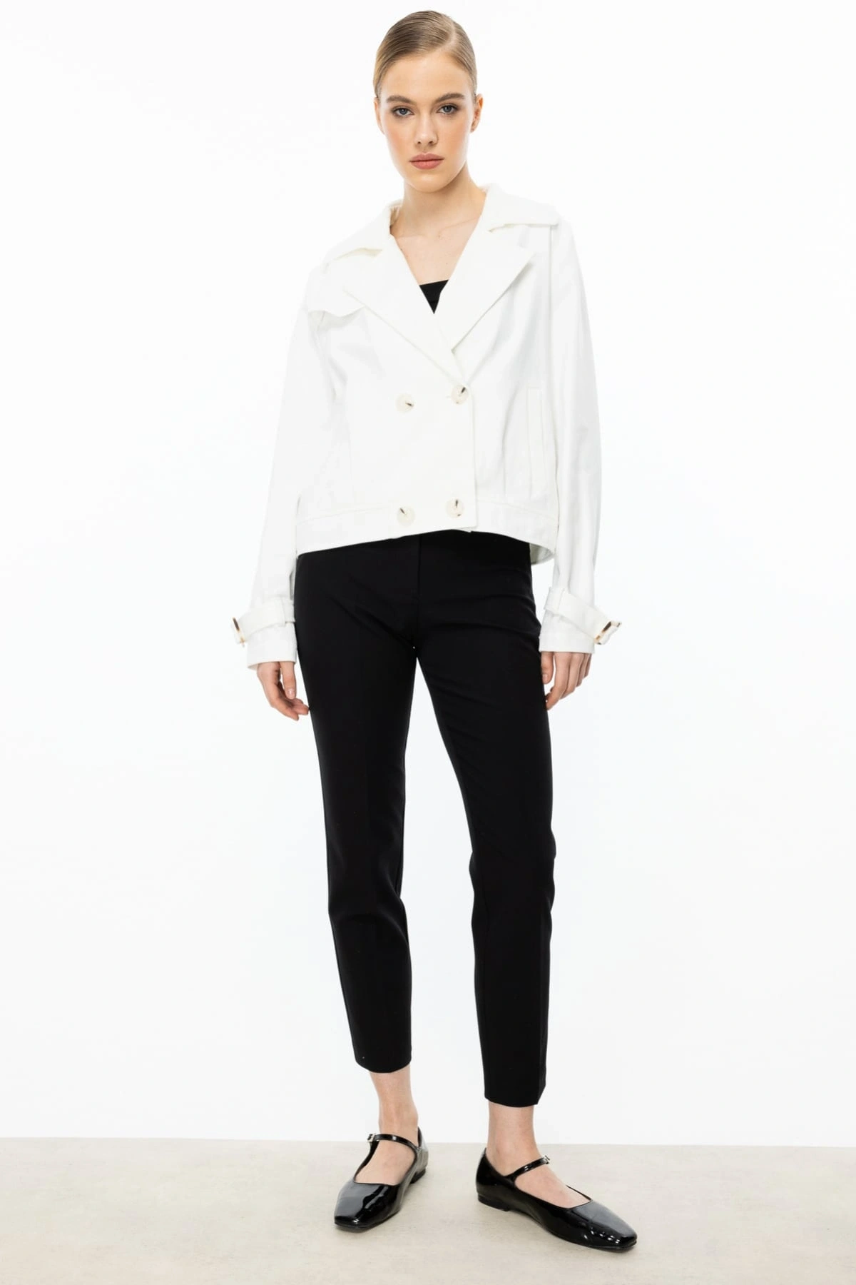 Ekol Kadın Çift Düğmeli Ekru Mini Kot Ceket 06014