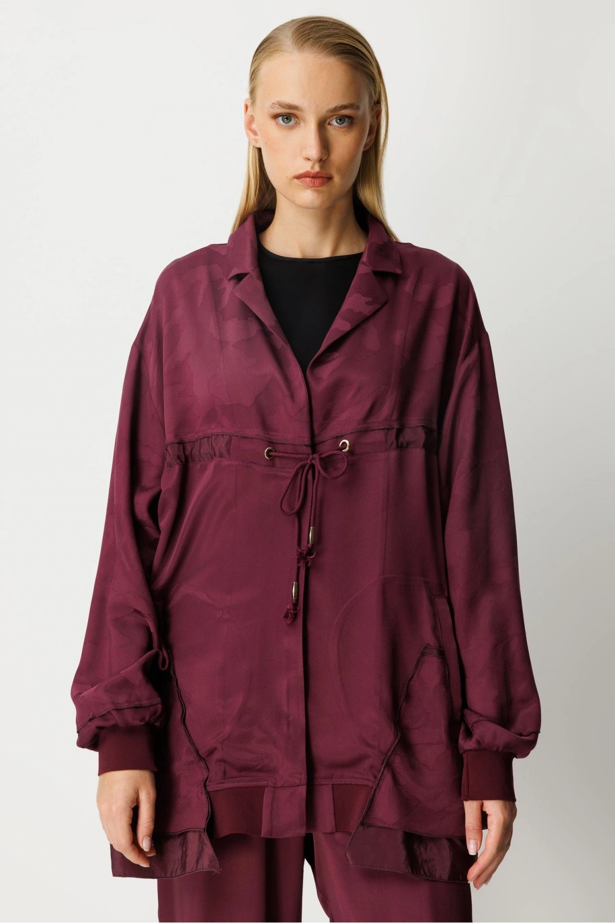 Ghisa Kadın Kendinden Desenli Mürdüm Ceket Takım 26KGSTKM3151