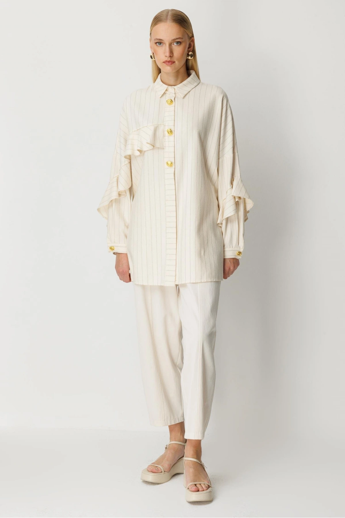 Ghisa Kadın Çizgili Düğme Detaylı Ekru Takım 25YGSTKM4975