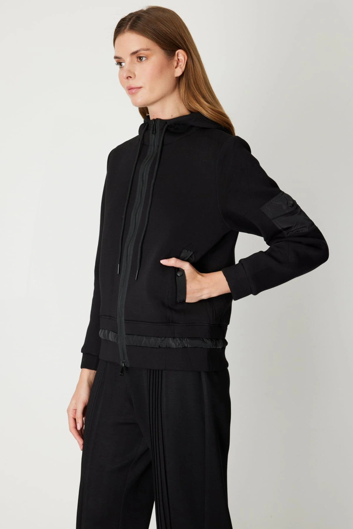 On Fashion Kadın Kapüşonlu Cepli Siyah Mont 60703