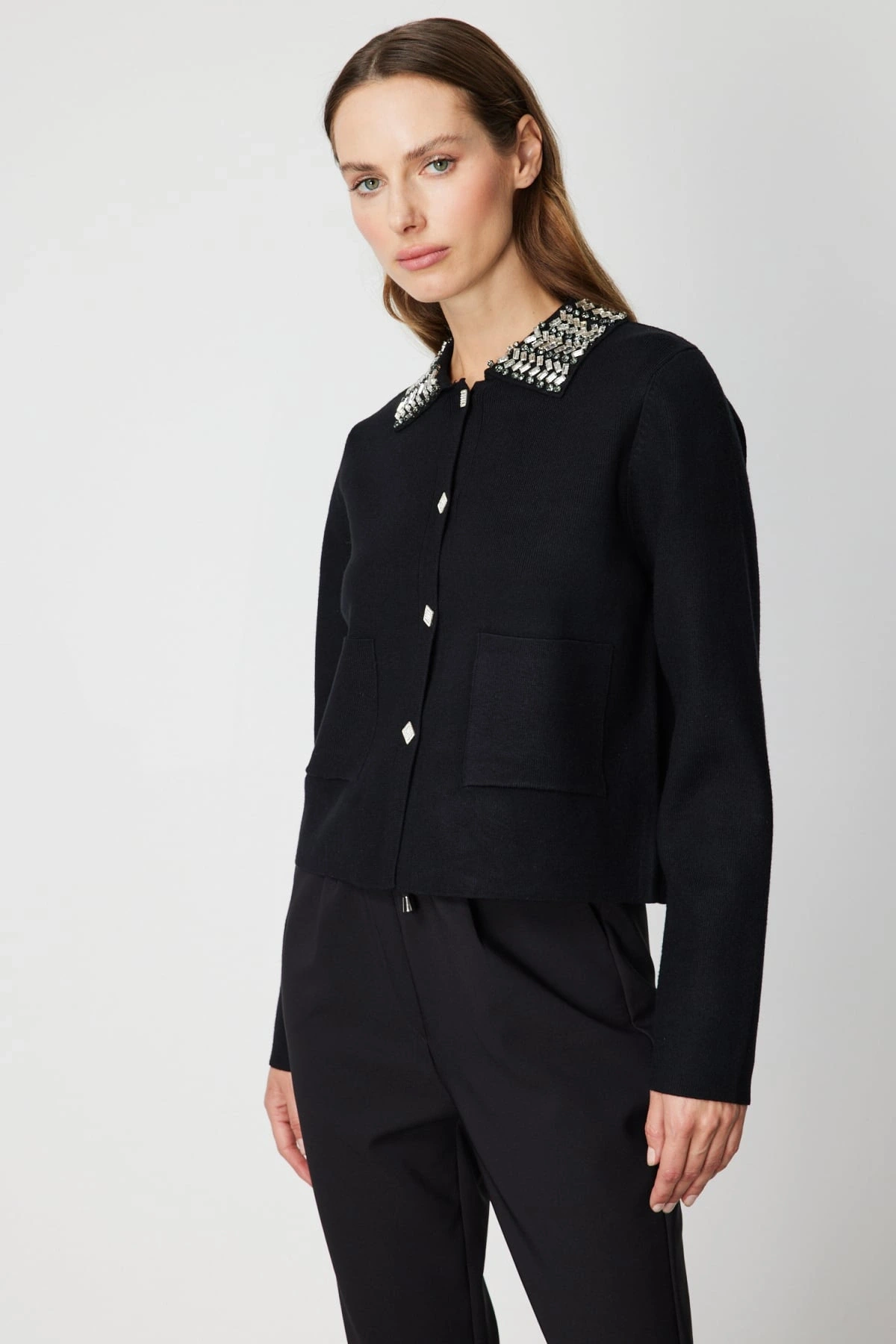 On Fashion Kadın Yakası Taş İşlemeli Torba Cepli Triko Siyah Hırka 60907