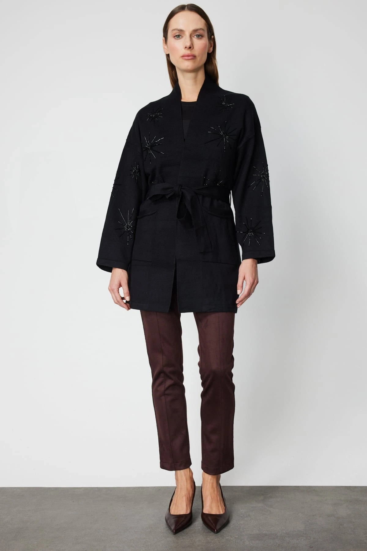 On Fashion Beli Kuşaklı Taş İşlemeli Siyah Hırka 60909