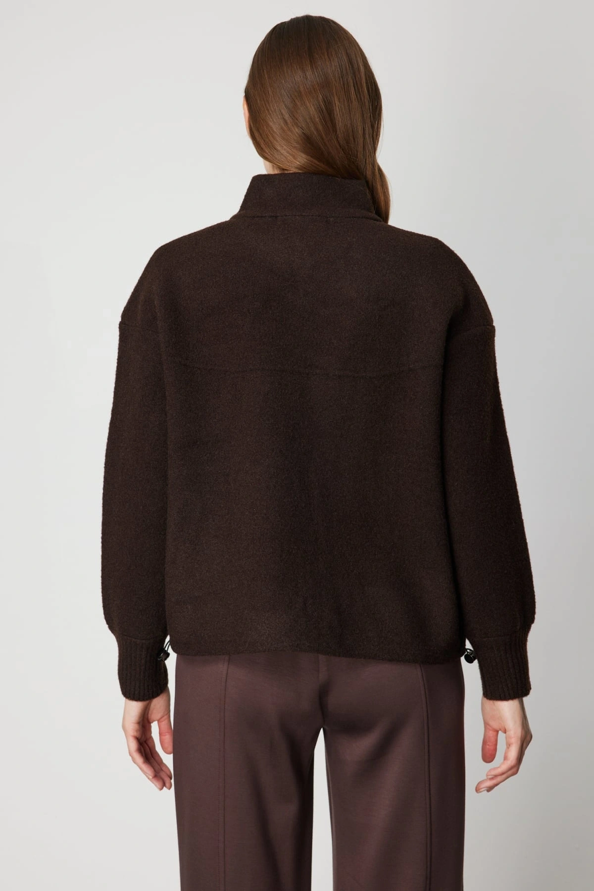 On Fashion Kadın Beli Lastikli Dik Yaka Fermuarlı Kahverengi Hırka 60937