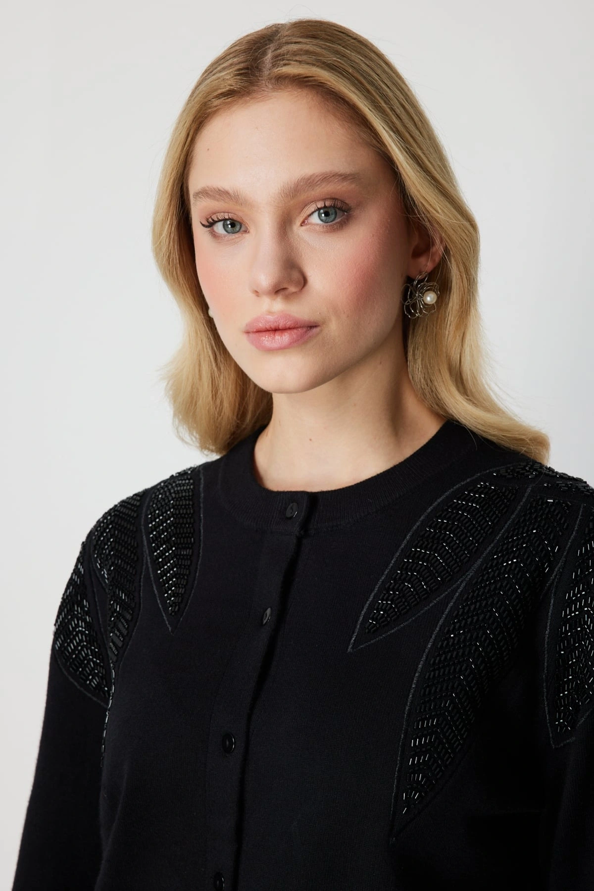 On Fashion Kadın Taş Detaylı Siyah Hırka 60908