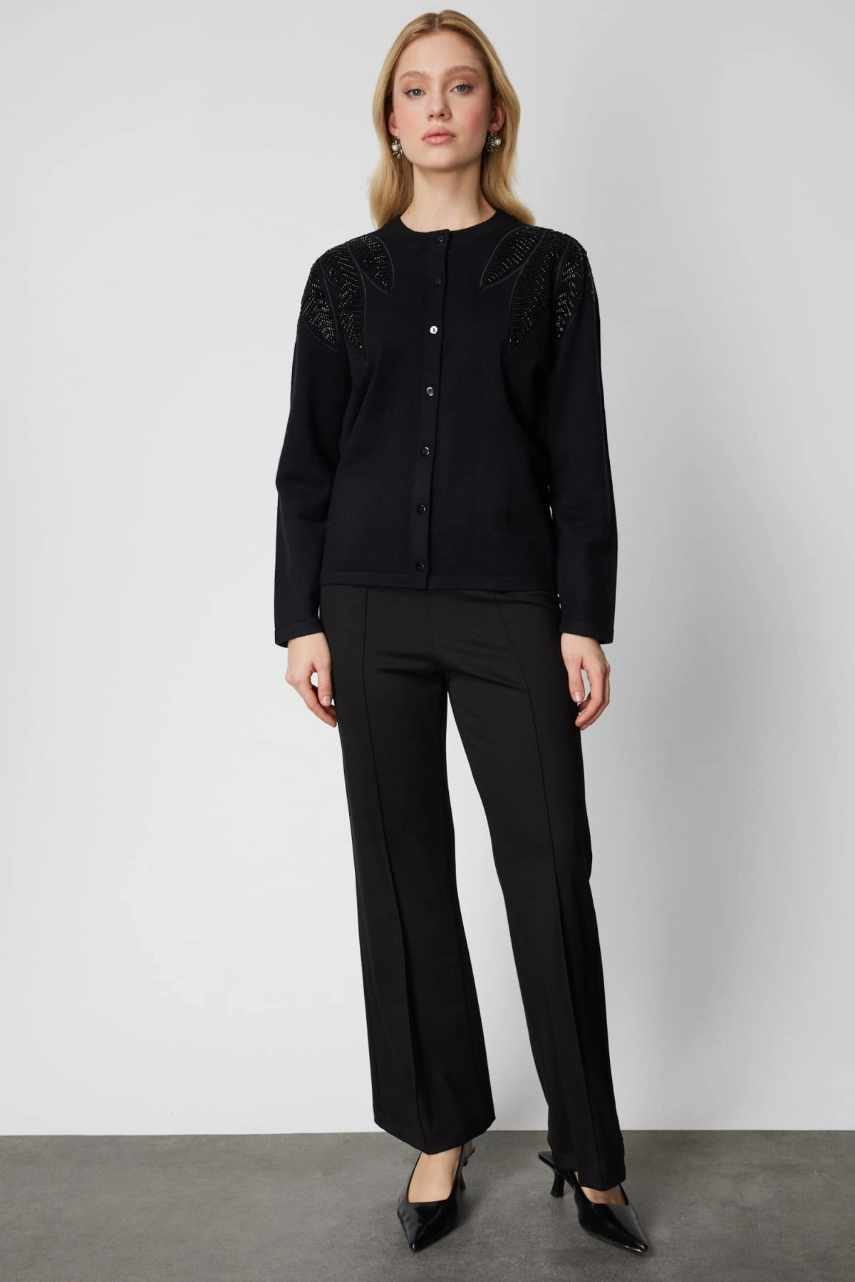 On Fashion Kadın Taş Detaylı Siyah Hırka 60908