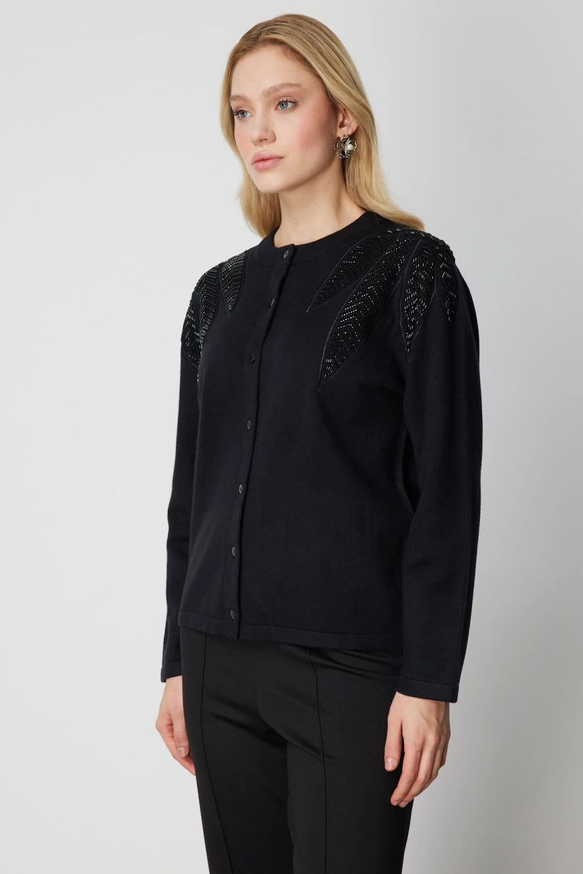 On Fashion Kadın Taş Detaylı Siyah Hırka 60908