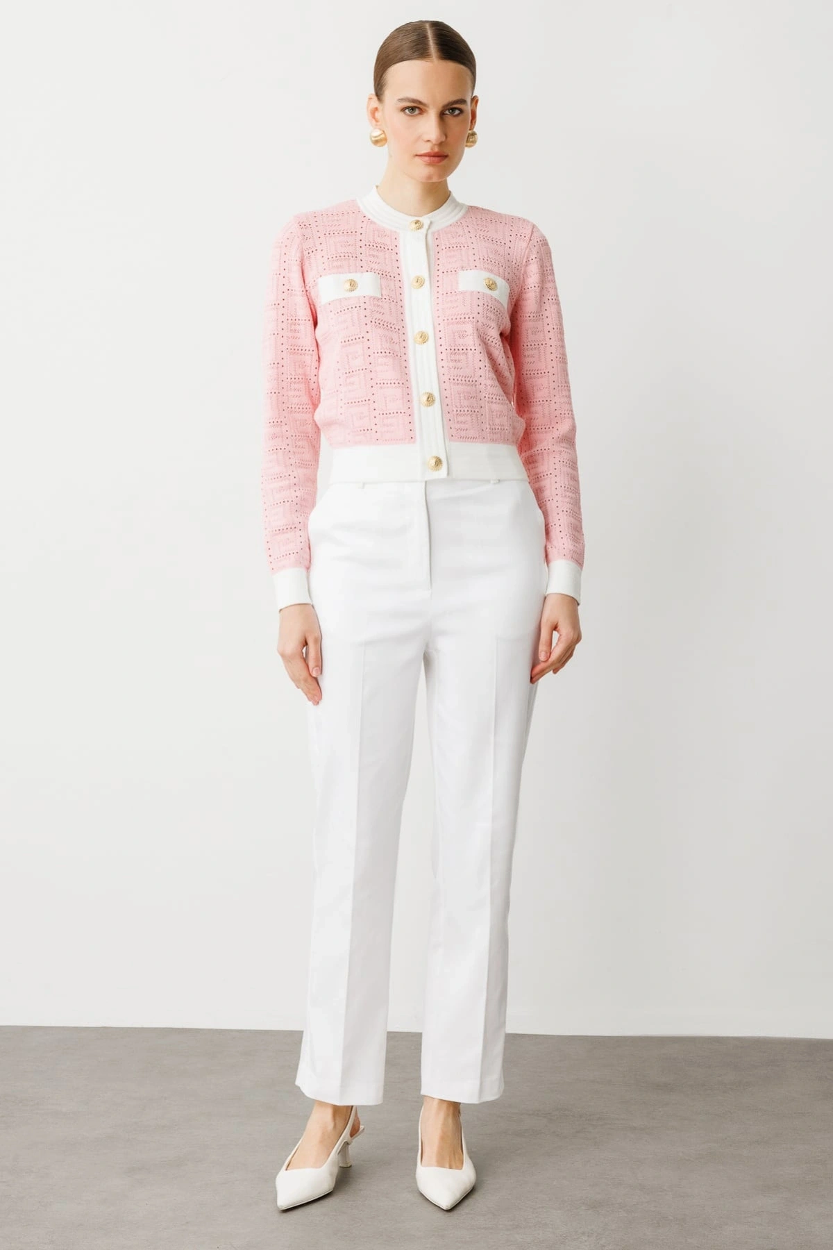 On Fashion Kadın Önü Gold Düğmeli Sıfır Yaka Pembe Hırka 53900