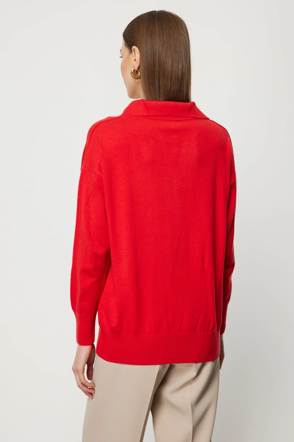 On Fashion Kadın Yakası Zincirli Polo Yaka Kırmızı Kazak 66336