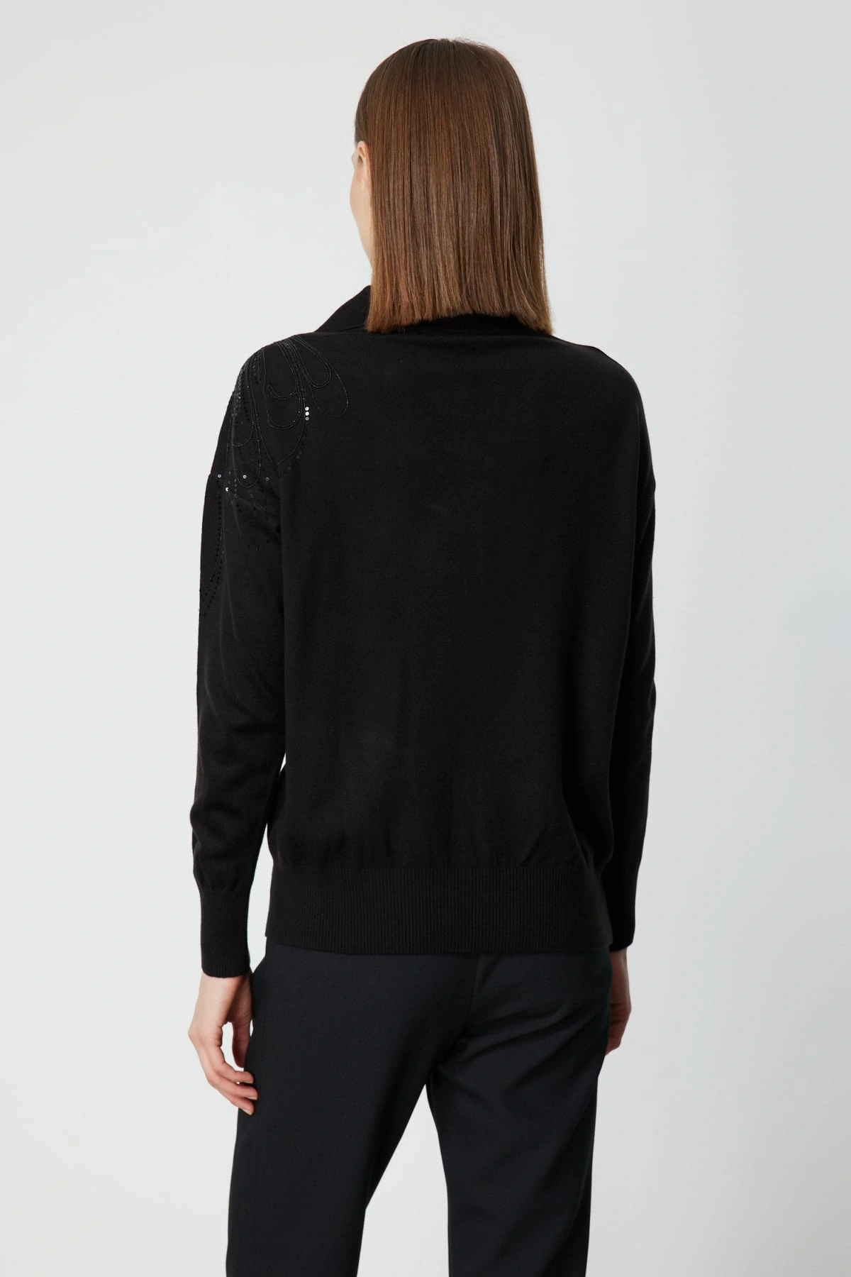 On Fashion Kadın Tek Omuz İşlemeli Gömlek Yaka Siyah Kazak 66359