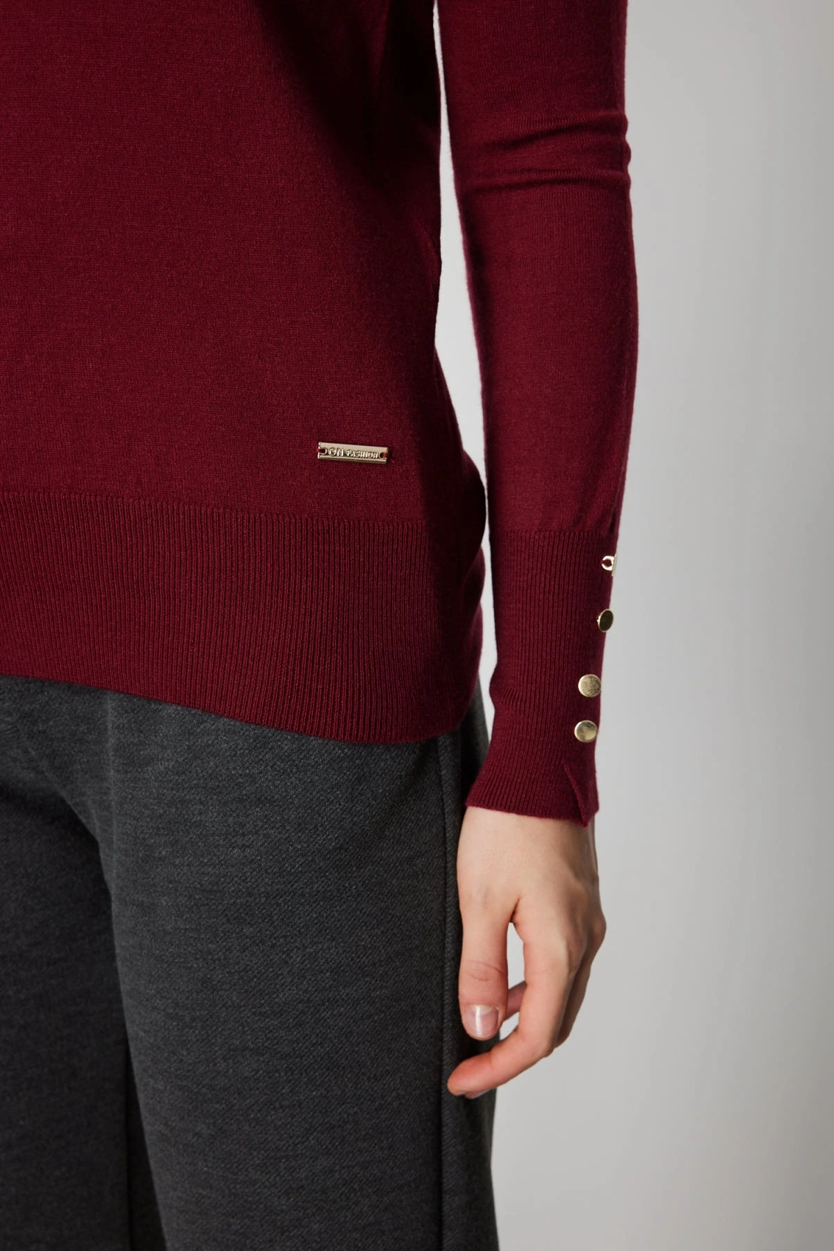 On Fashion Kadın Boğazlı Bordo Kazak 63503