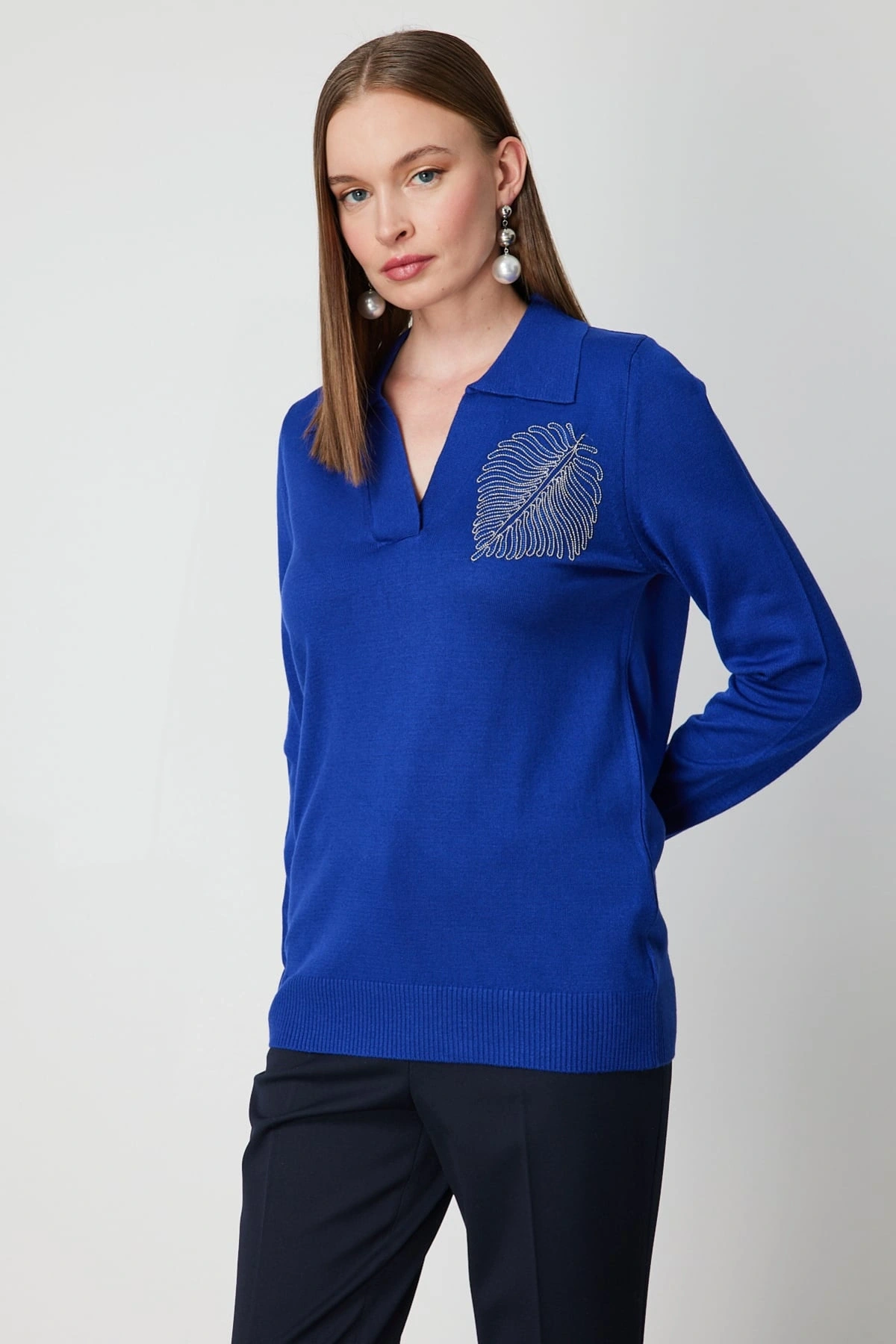 On Fashion Kadın Omuz Yaprak Zincirli Saks Mavisi Kazak 65334