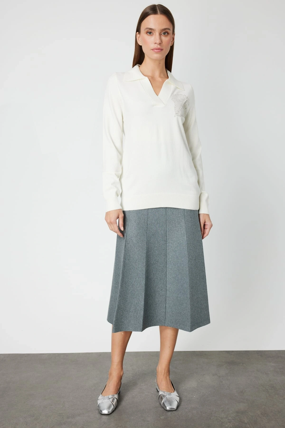 On Fashion Kadın Omuz Yaprak Zincirli Ekru Kazak 65334