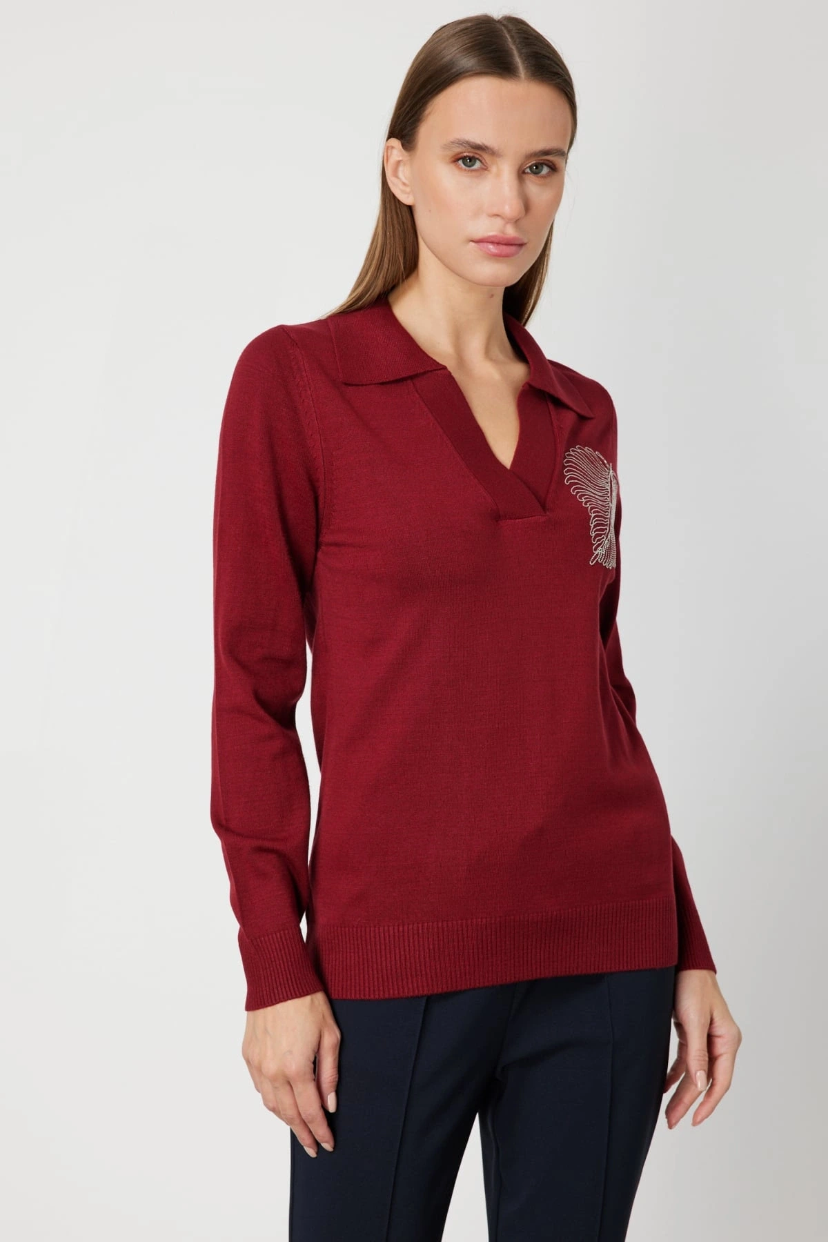 On Fashion Kadın Omuz Yaprak Zincirli Bordo Kazak 65334