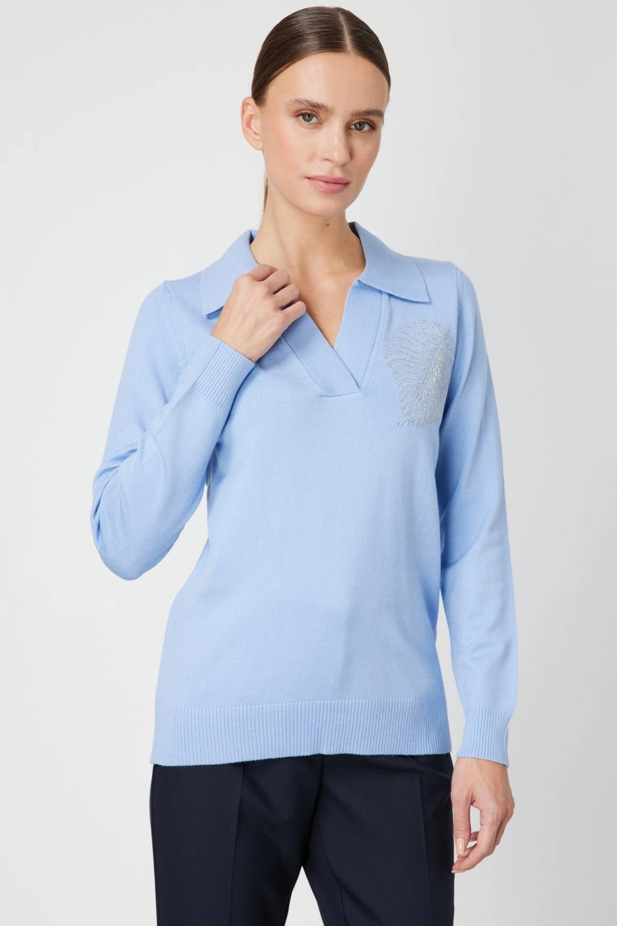 On Fashion Kadın Omuz Yaprak Zincirli Açık Mavi Kazak 65334