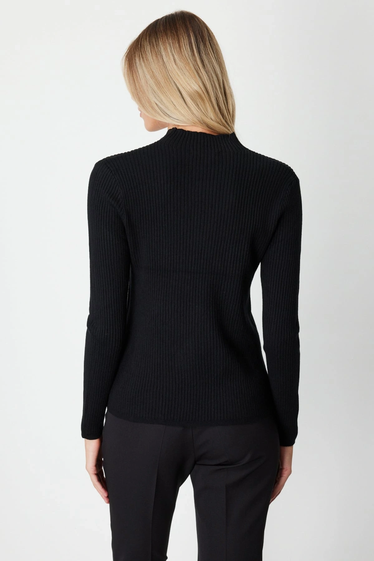 On Fashion Kadın Yarım Balıkçı İnce Örme Siyah Kazak 60346