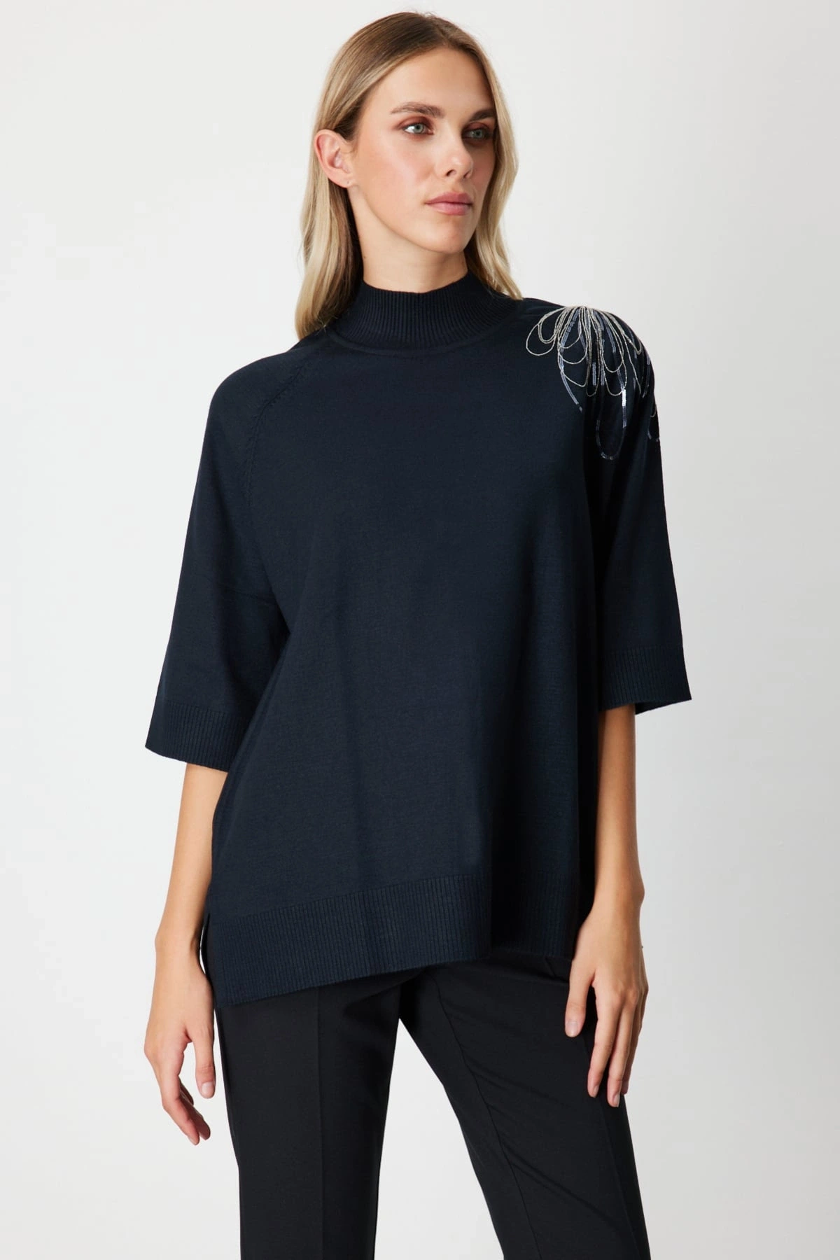 On Fashion Kadın Yarım Kol Tek Omuz Zincirli Siyah Kazak 65381