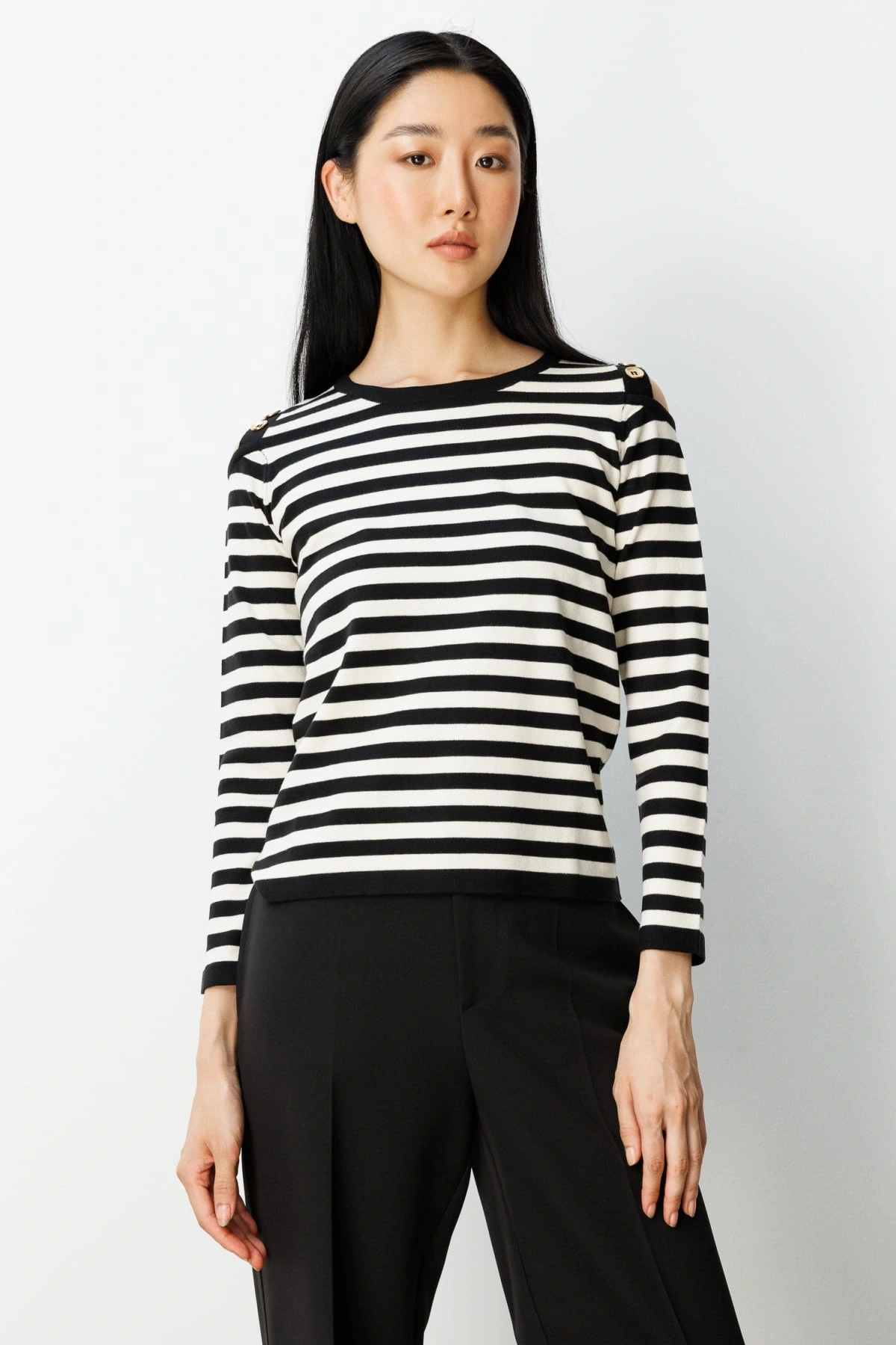 On Fashion Kadın Düğme Detaylı Siyah Çizgili Kazak 65304