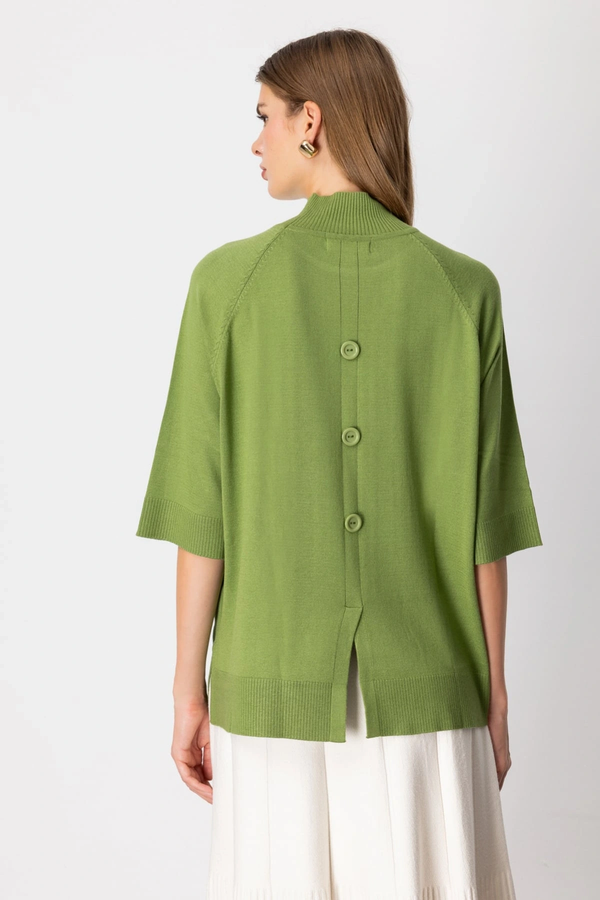 On Fashion Kadın Arkası Düğmeli Yırtmaçlı Balıkçı Salaş Olive Renk Kazak 65310