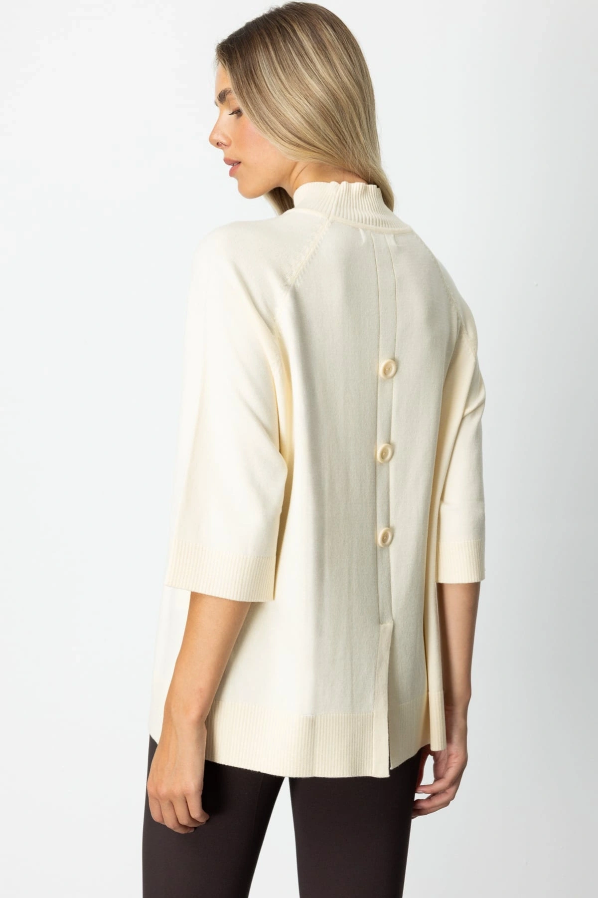 On Fashion Kadın Arkası Düğmeli Yırtmaçlı Balıkçı Salaş Krem Renk Kazak 65310