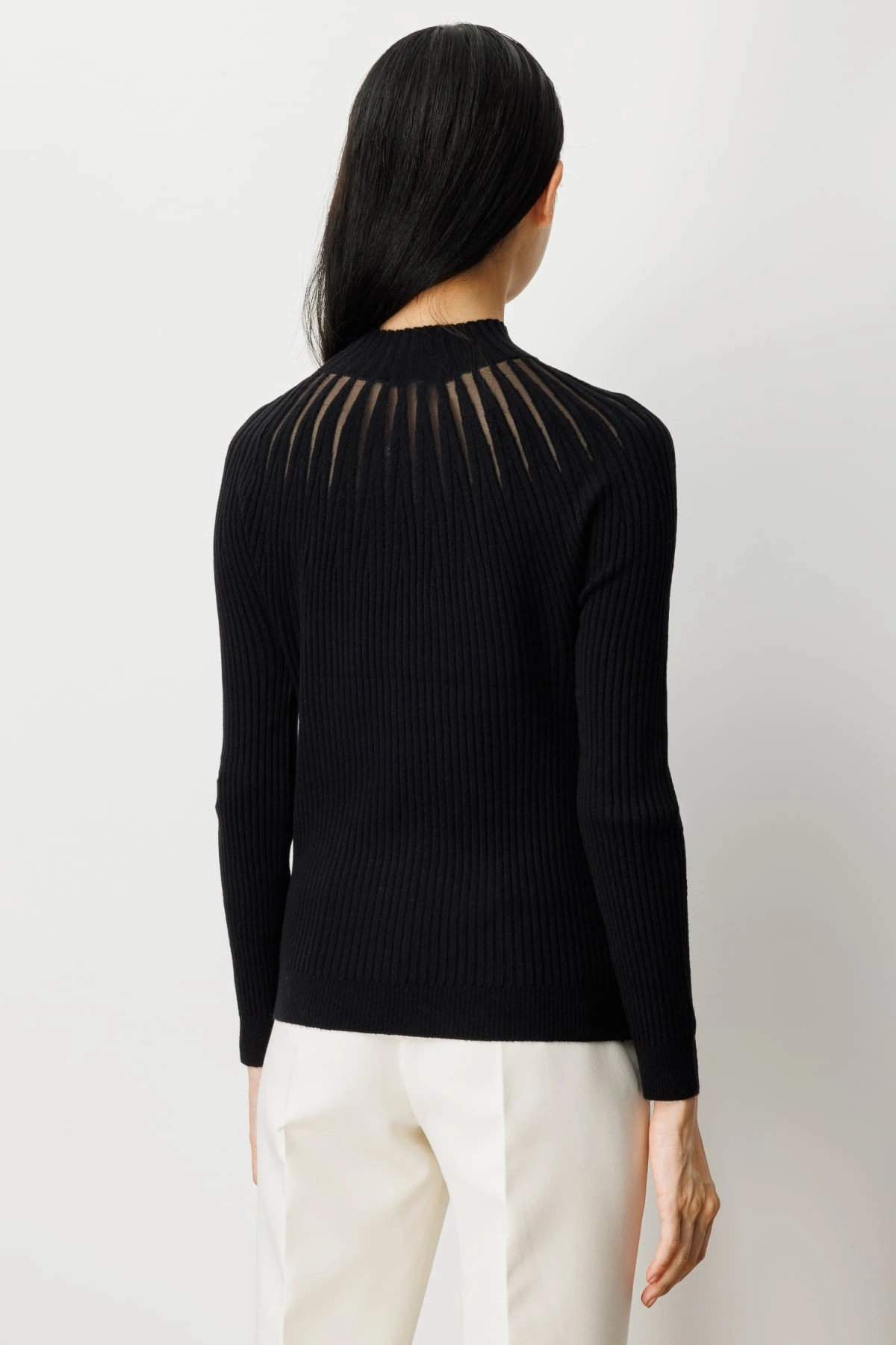 On Fashion Kadın Yakası Tül Dik Yaka Siyah Kazak 60384