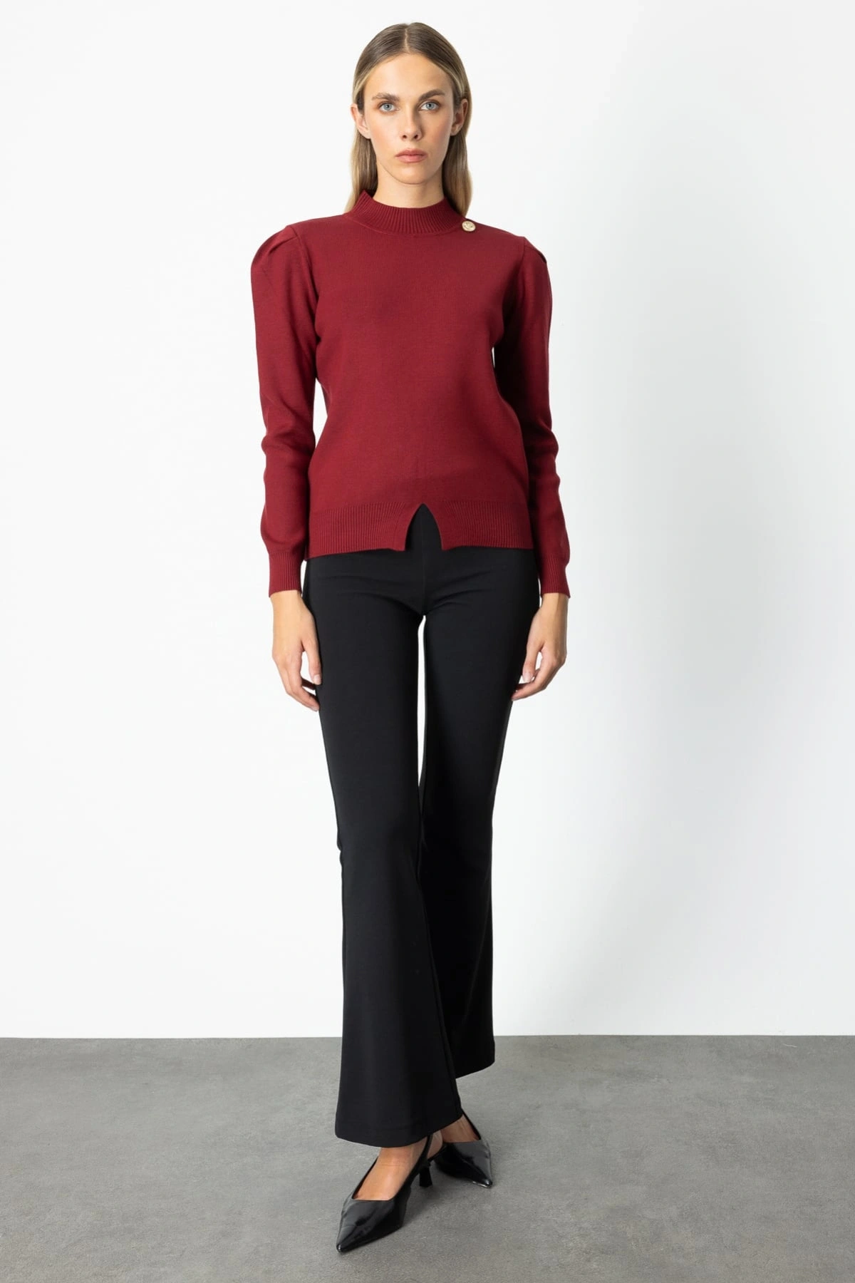 On Fashion Kadın Düğmeli Omuz Detaylı Bordo Kazak 65331