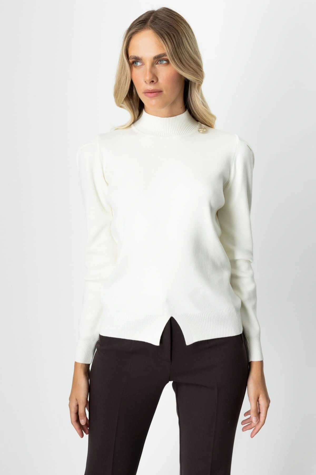 On Fashion Kadın Düğmeli Omuz Detaylı Ekru Kazak 65331