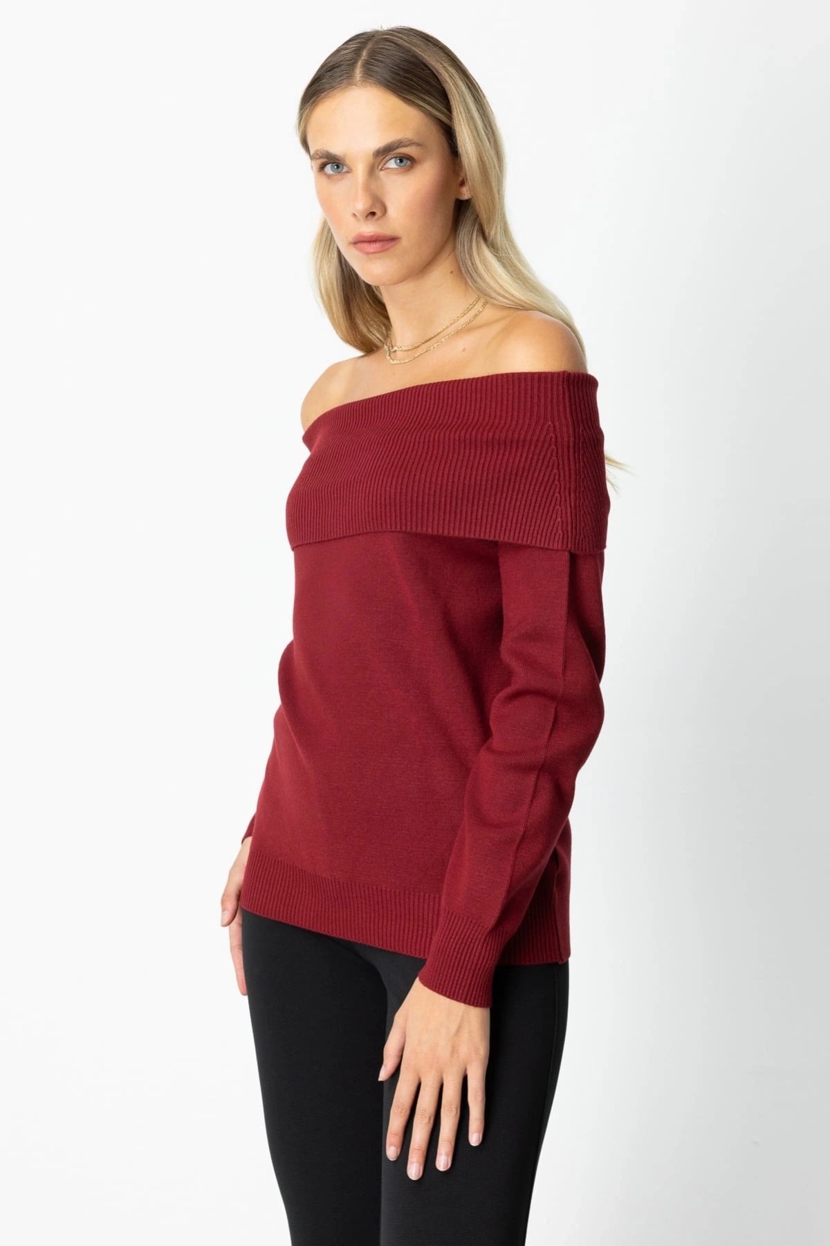 On Fashion Kadın Omzu Açık Bordo Kazak 65380