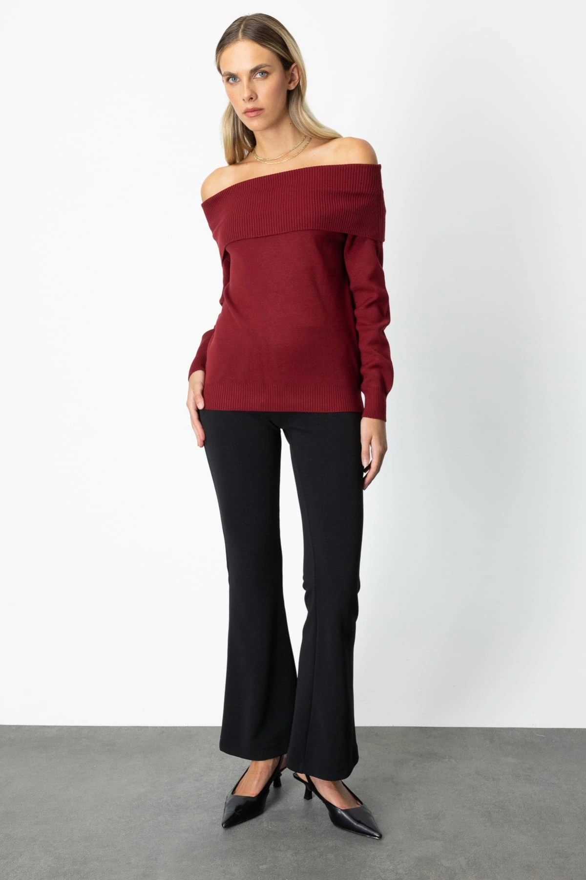 On Fashion Kadın Omzu Açık Bordo Kazak 65380