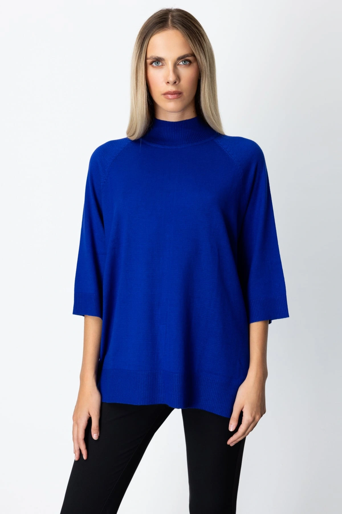 On Fashion Kadın Arkası Düğmeli Yırtmaçlı Balıkçı Salaş Saks Mavisi Renk Kazak 65310