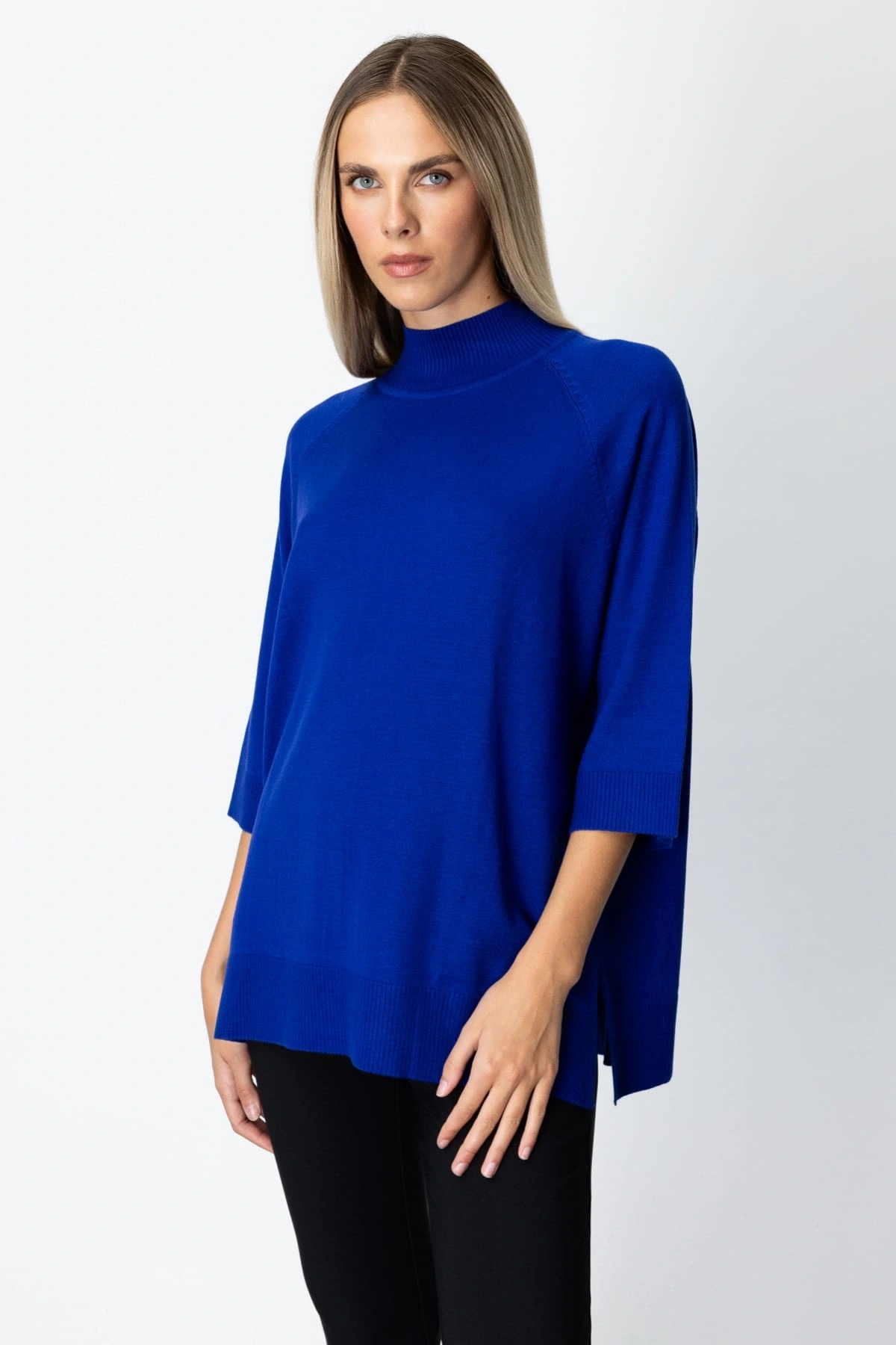 On Fashion Kadın Arkası Düğmeli Yırtmaçlı Balıkçı Salaş Saks Mavisi Renk Kazak 65310