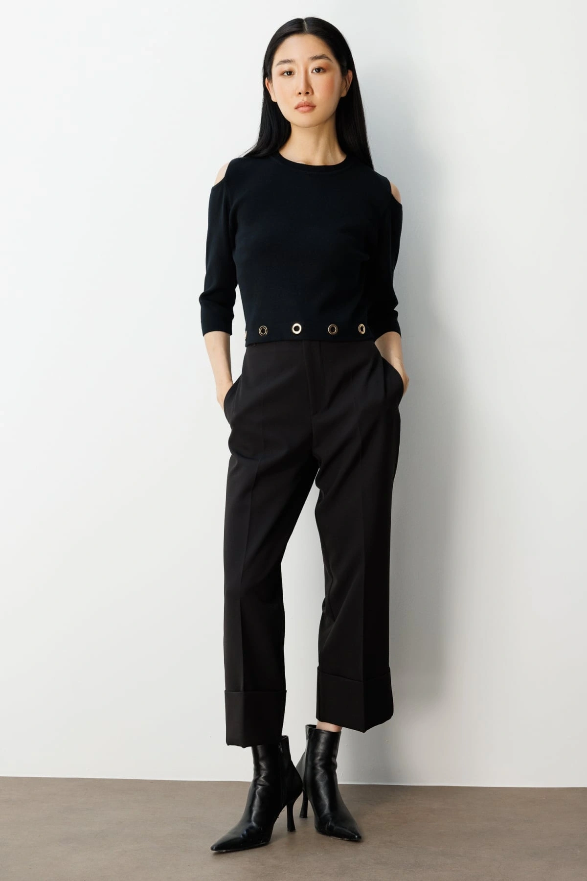 On Fashion Kadın Altı Kuşgözlü Sıfır Yaka Siyah Kazak 65319