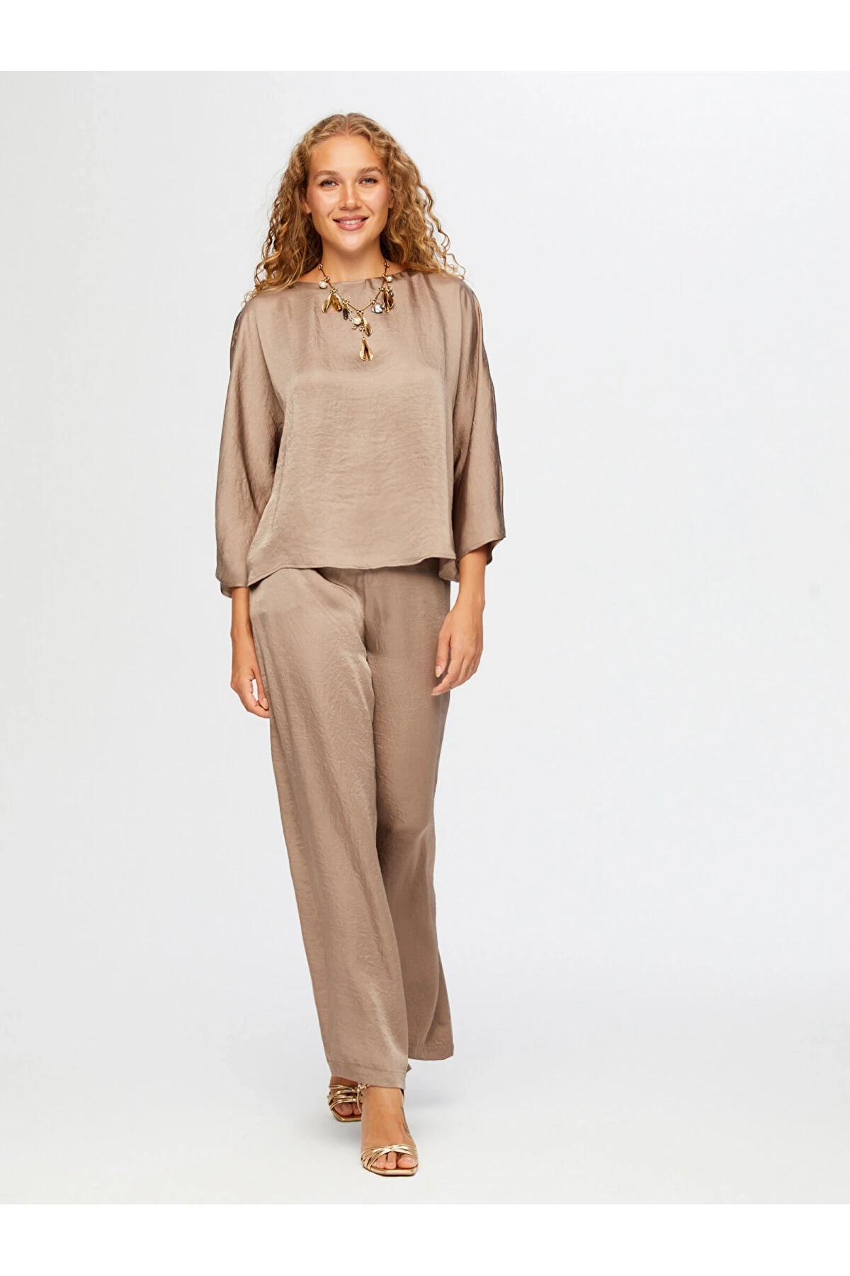 Faik Sönmez Kadın Krinkl Efektli Dökümlü Şık Vizon Bluz UW26BLZ008