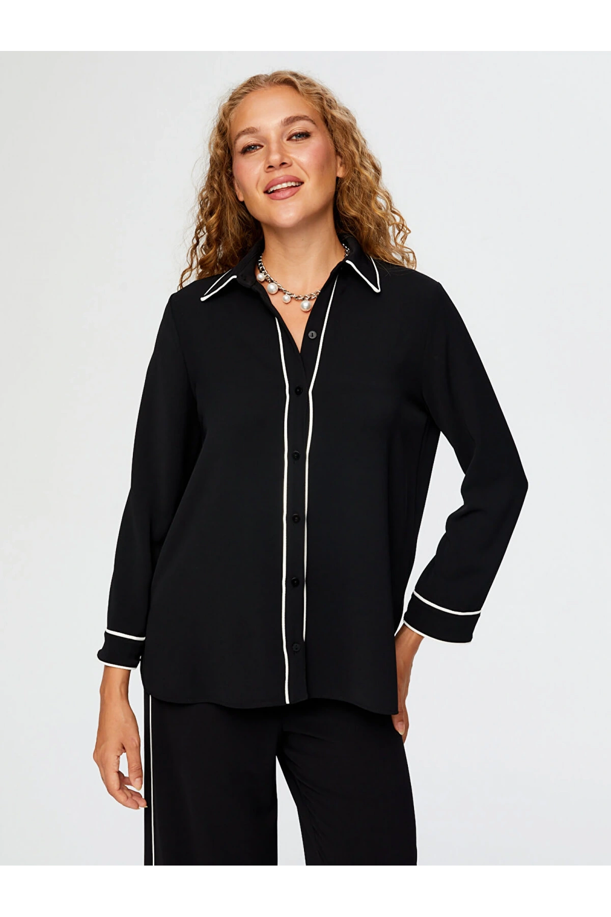 Faik Sönmez Kadın Kontrast Biye Detaylı Uzun Kol Siyah Tunik UW26TNK009