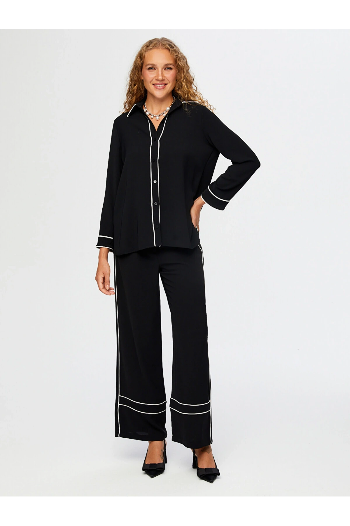 Faik Sönmez Kadın Kontrast Biye Detaylı Uzun Kol Siyah Tunik UW26TNK009