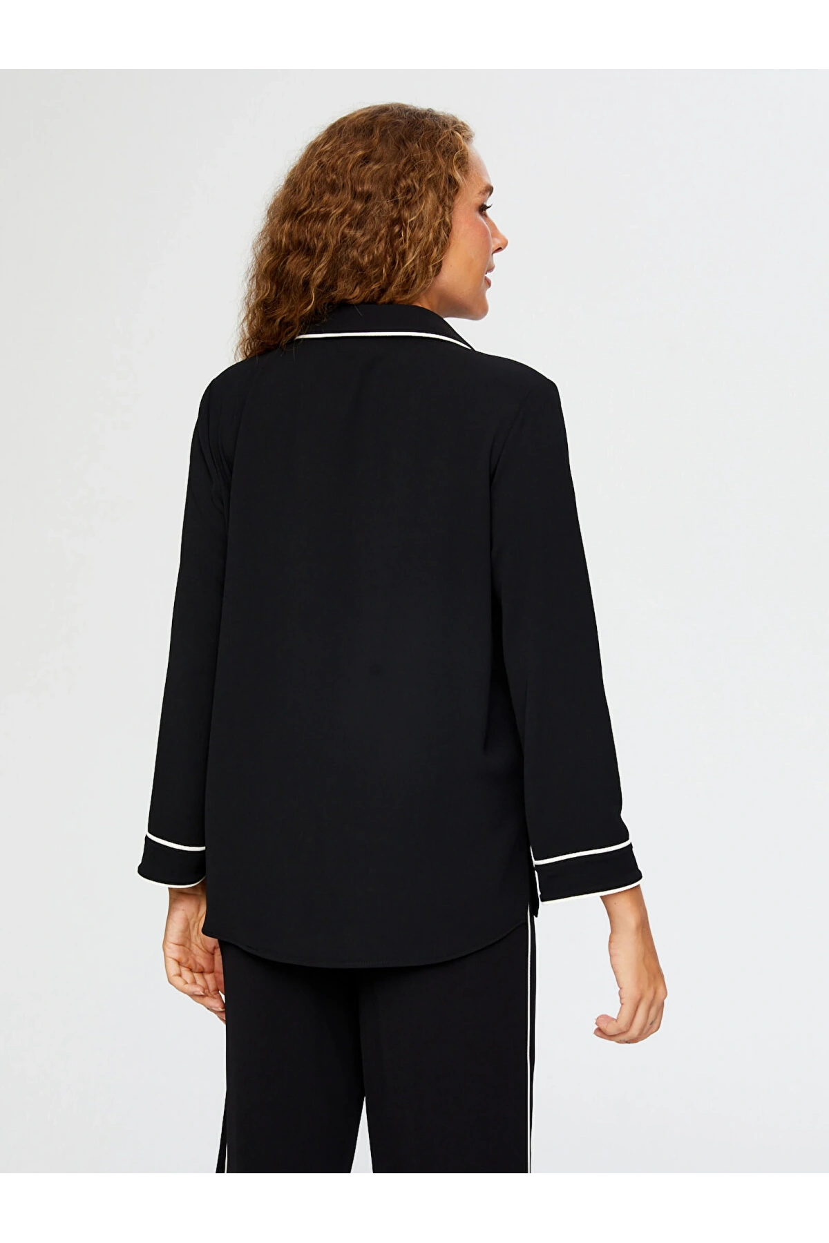 Faik Sönmez Kadın Kontrast Biye Detaylı Uzun Kol Siyah Tunik UW26TNK009