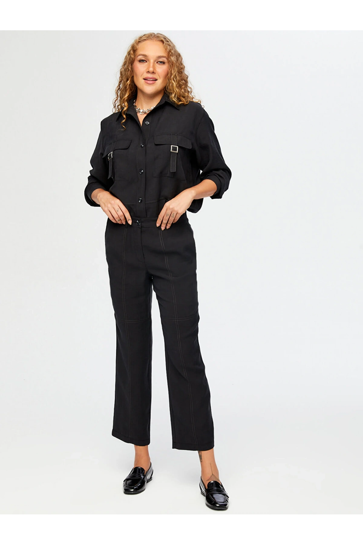 Faik Sönmez Kadın Dikiş Detaylı Straight Fit Siyah Pantolon UW26PNT004