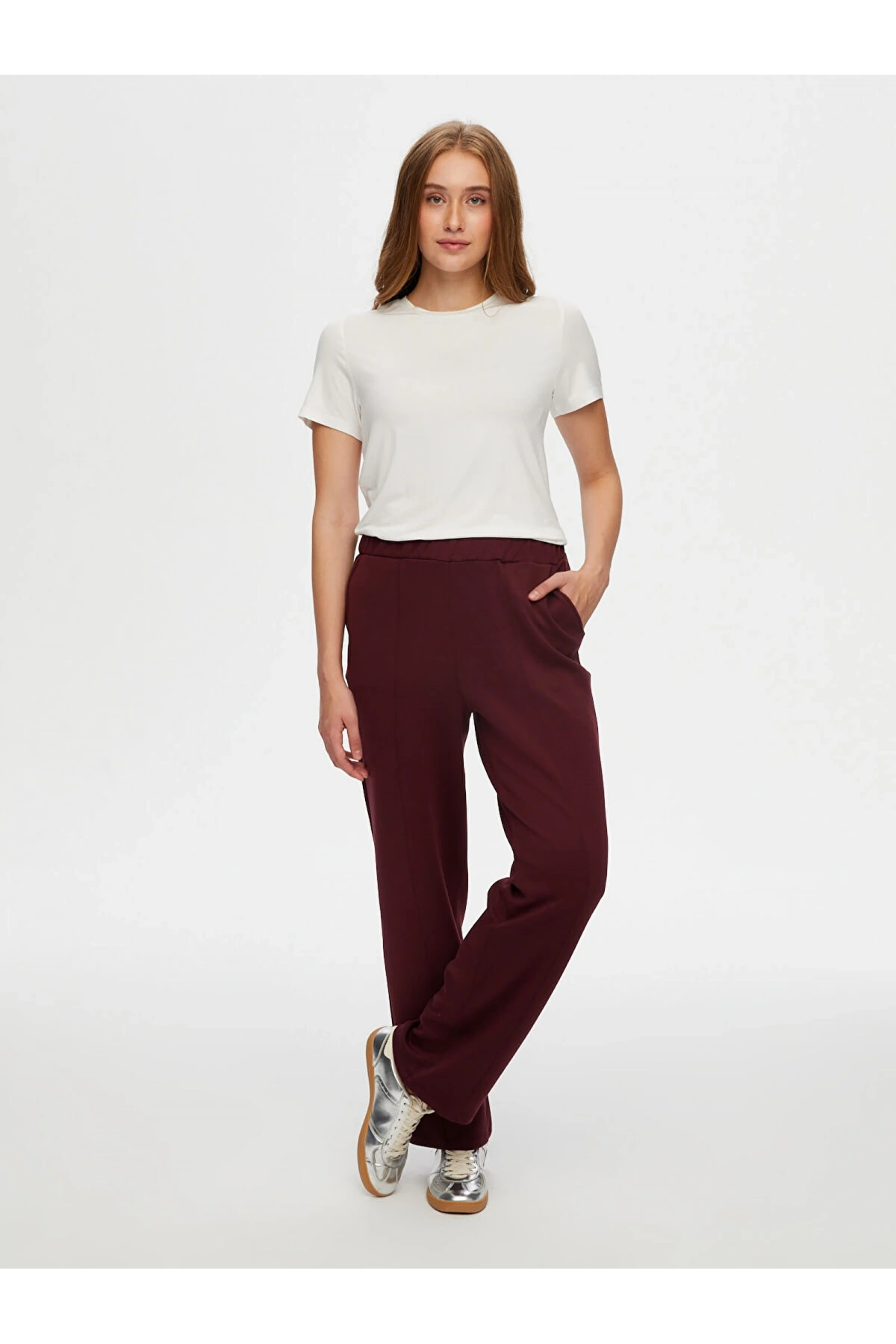 Faik Sönmez Kadın Önü Dikiş Detaylı Modallı Wide Leg Fit Mürdüm Eşofman Alt UW26ESA005