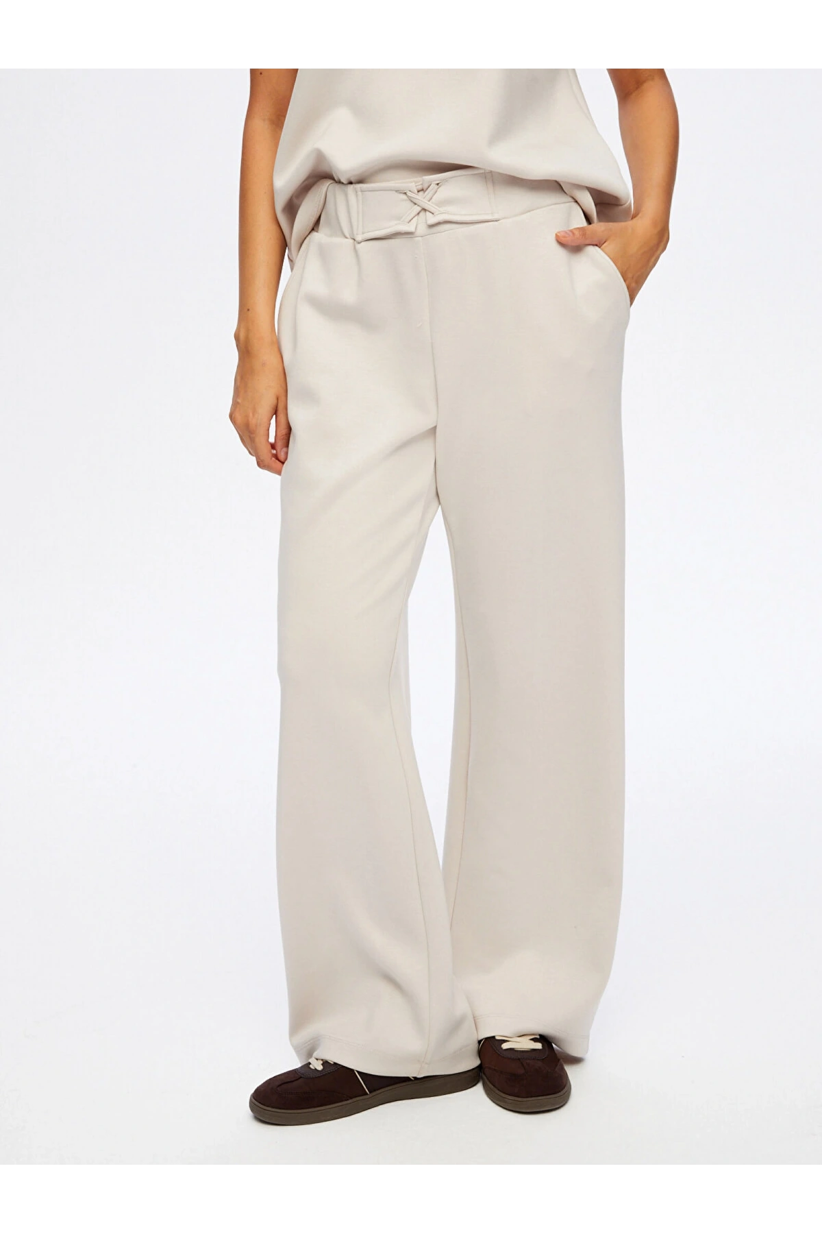 Faik Sönemez Kadın Relax Kemeri Çapraz Dikiş Detaylı Wide Leg Fit Örme Taş Renk Pantolon UW26PNT032