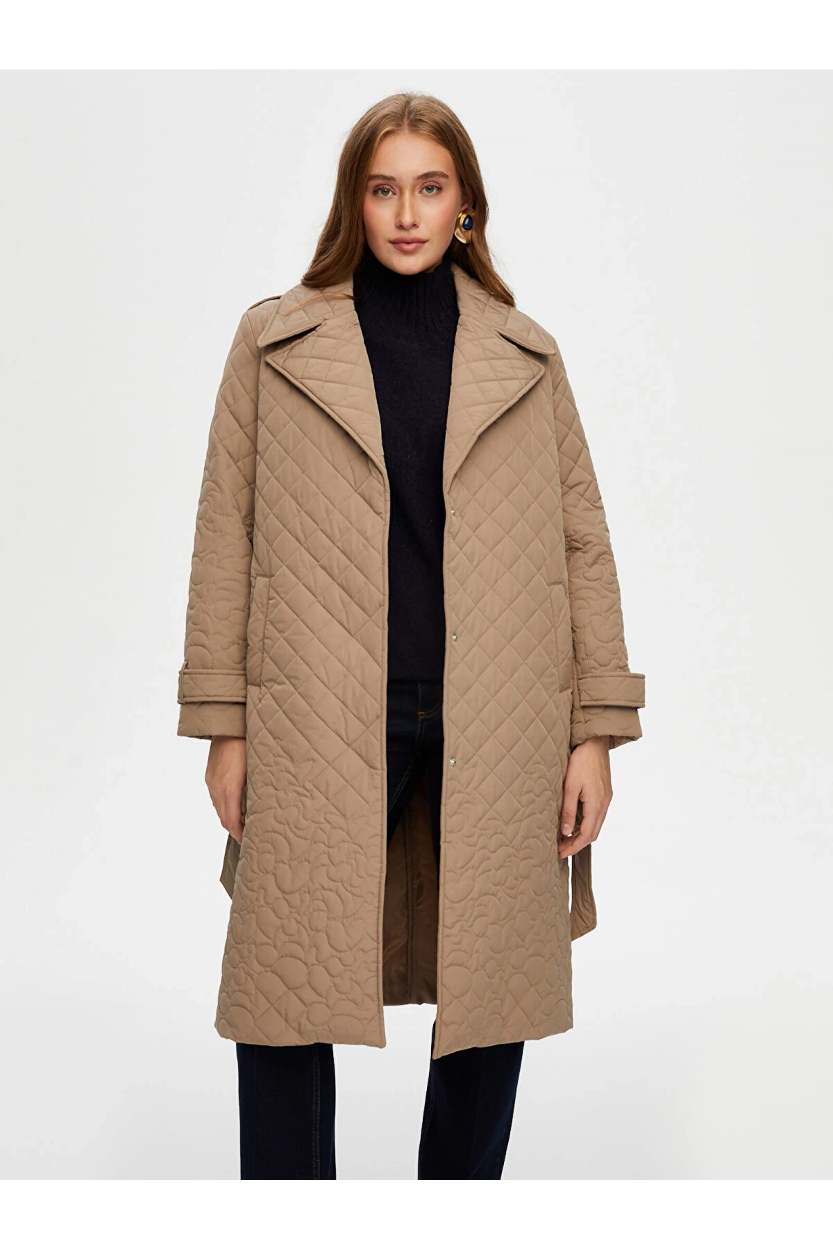 Faik Sönmez Kadın Çiçek Ve Baklava Desen Uzun Kapitone Bej Kaban UW26KKB008