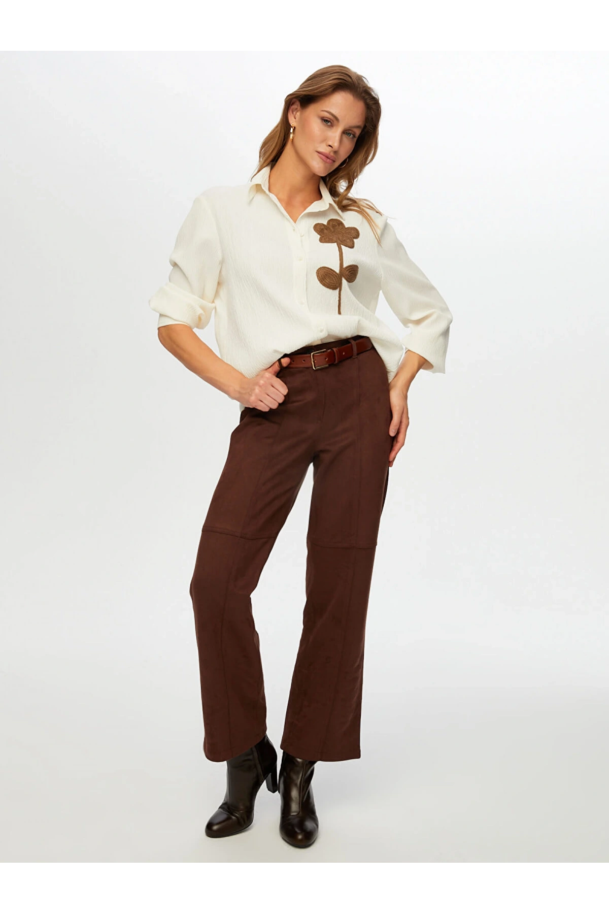 Faik Sönmez Kadın Straight Fit Kahverengi Süet Pantolon UW26PNT006