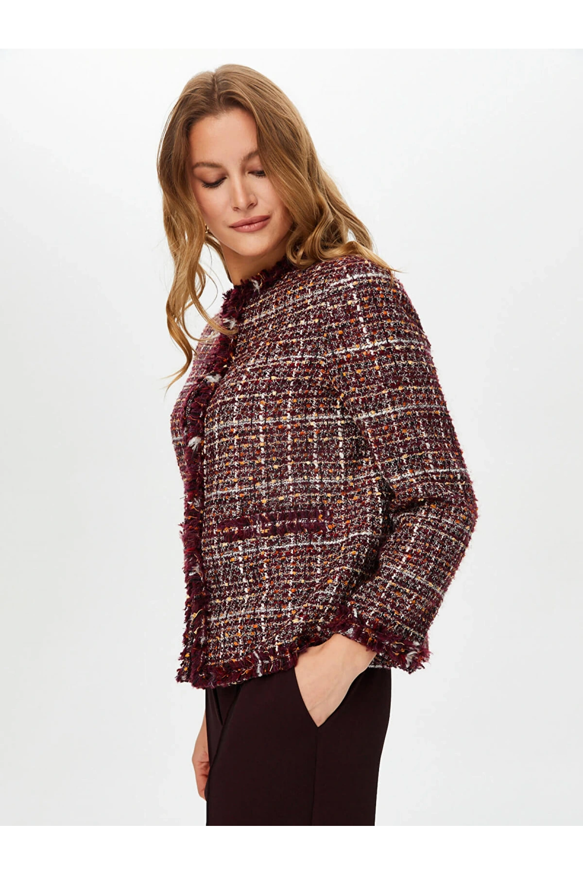 Faik Sönmez Kadın Püskül Detaylı Çok Renkli Mürdüm Tüvit Ceket UW26CKT025