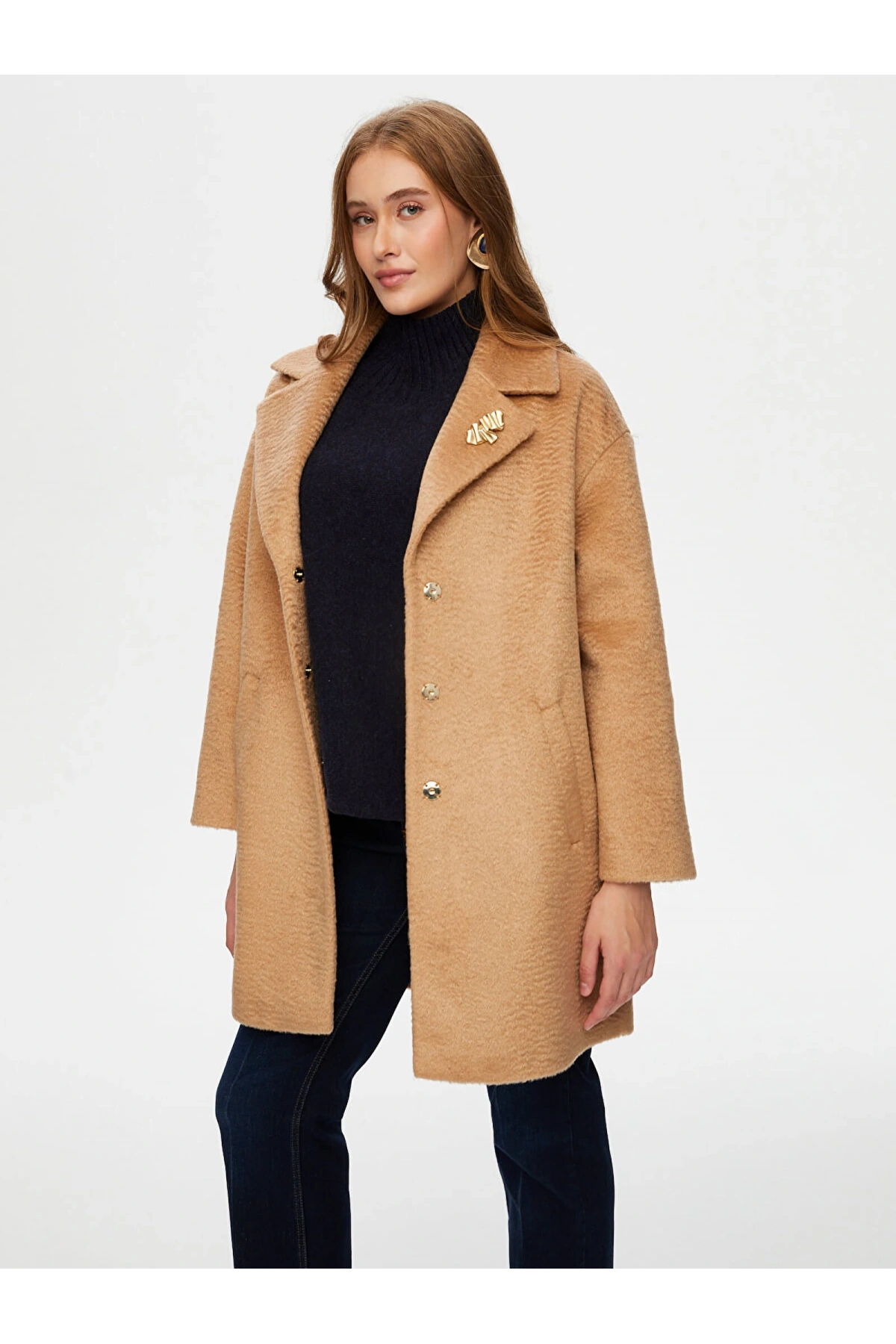Faik Sönmez Kadın Broş Detaylı Suni Astragan Bej Kaban UW26KBN007