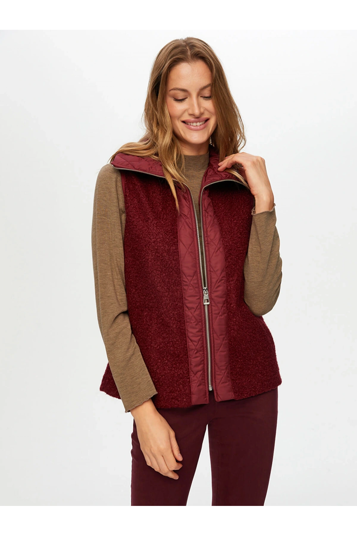 Faik Sönmez Kadın Kapitone Garnili Bürümcük Mürdüm Yelek UW26KYL005